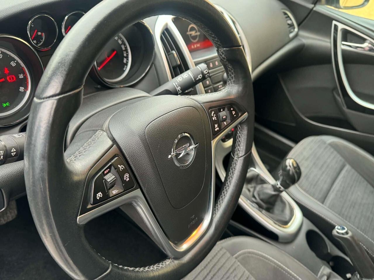 Opel Astra 2015 1.4 Benz/Gpl EURO5B