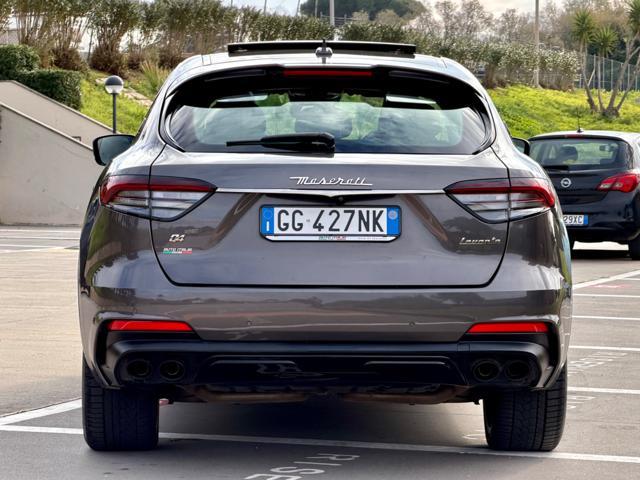 MASERATI Levante MY22 GRANSPORT+TETTO+BLACK PACK+PINZE GIALLE