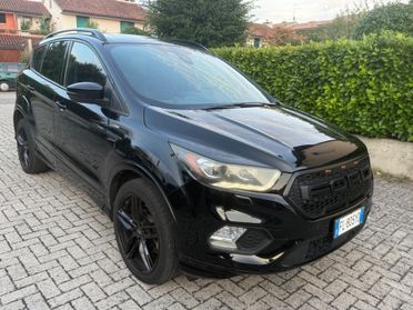 Ford Kuga 1.5 TDCI ST-Line Doppio tetto panoramico