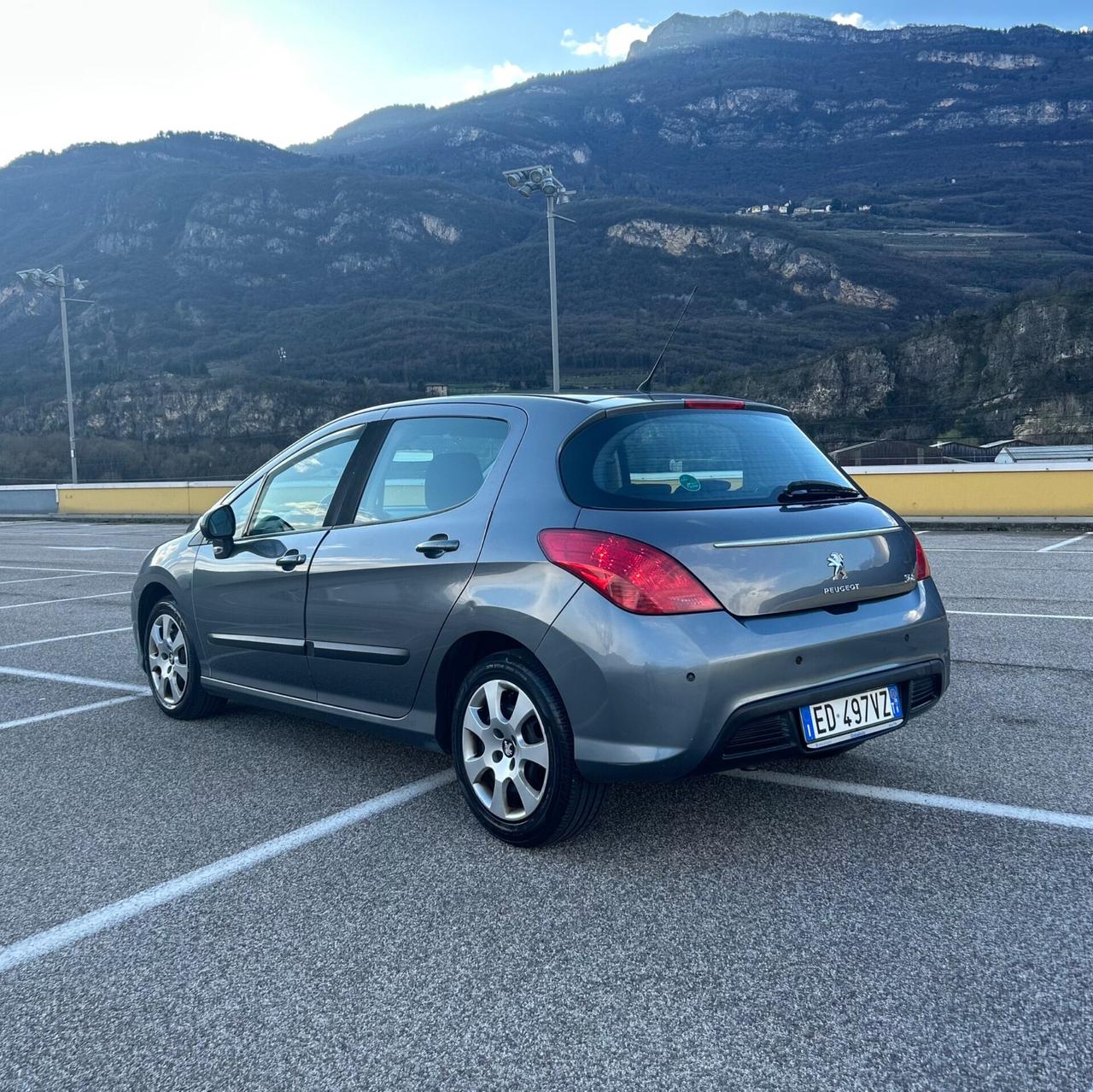 Peugeot 308 1.6 VTi 120CV 5p. Active Neopatentati