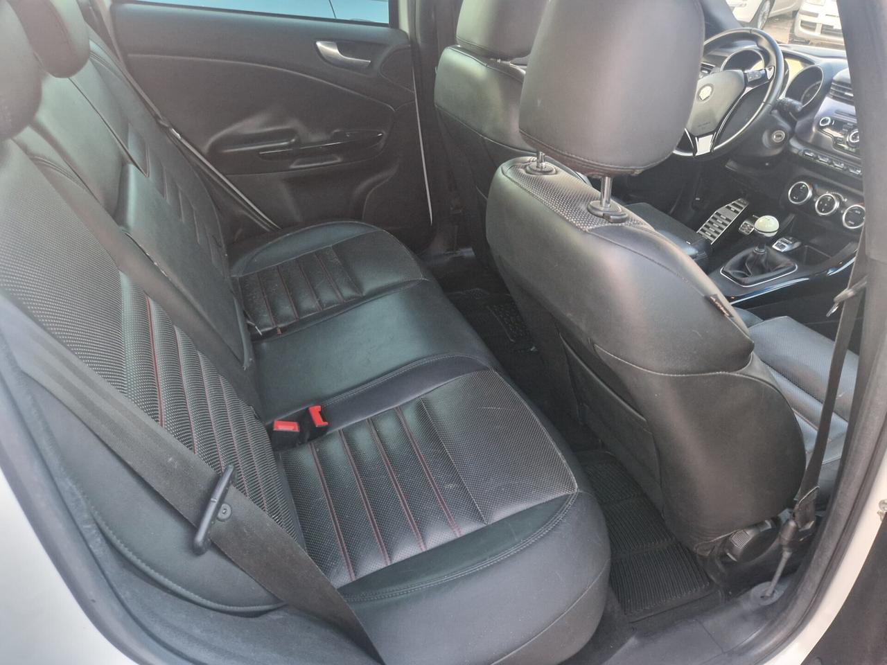 Alfa Romeo Giulietta 1.6 105 CV - 2010