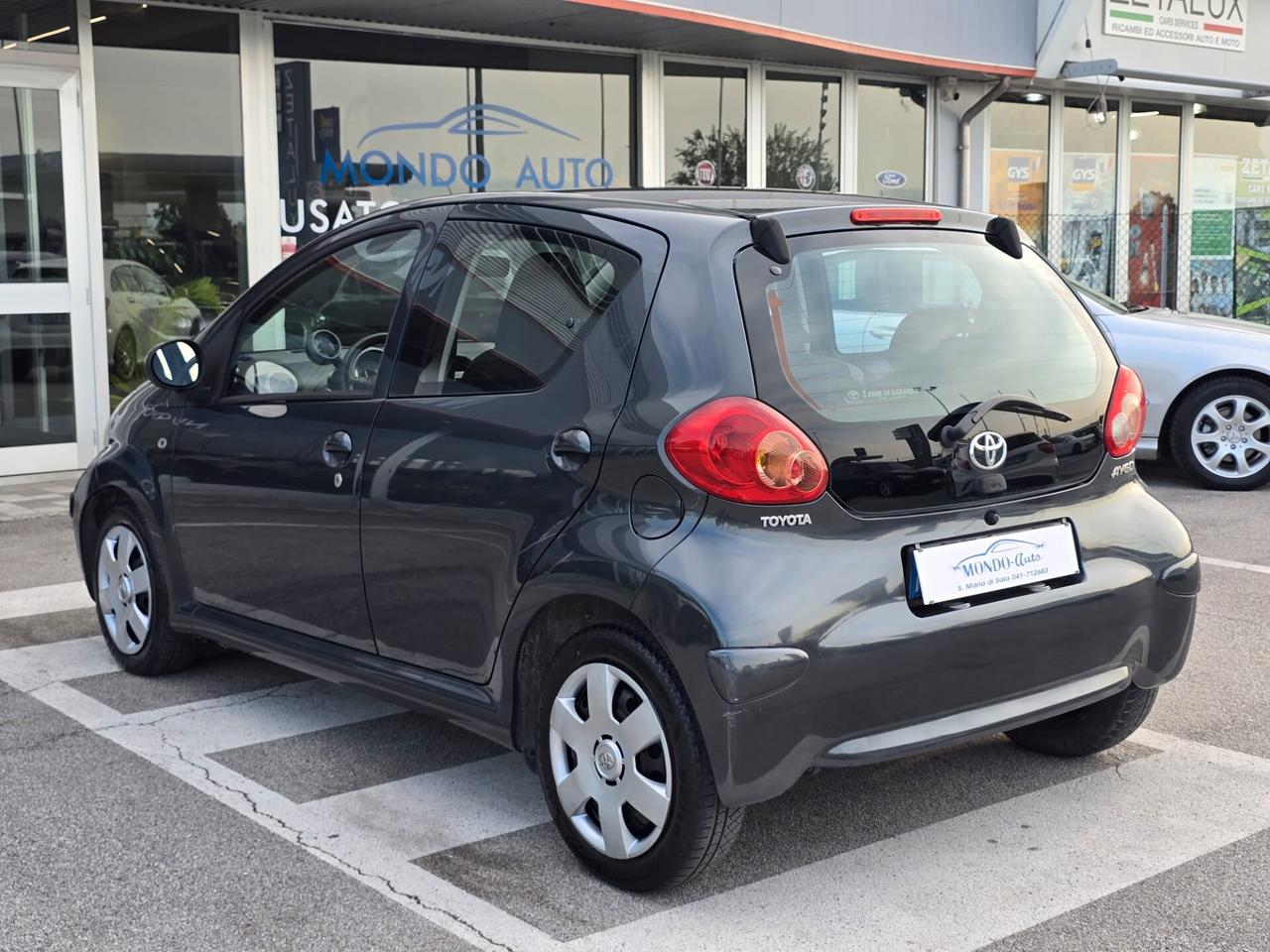 Toyota Aygo 1.4 turbodiesel 5 porte Sol 2007