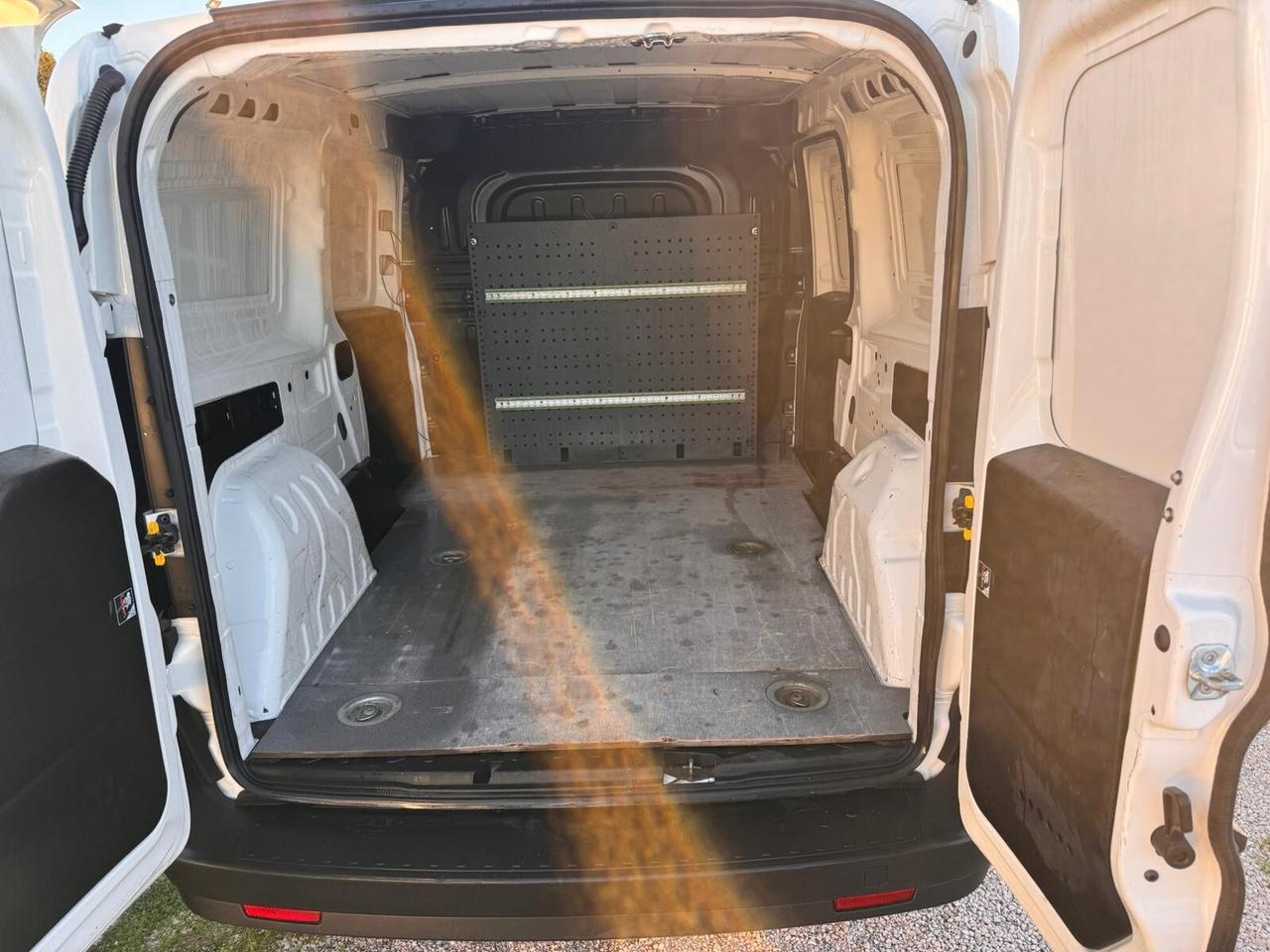 FIAT DOBLO MAXI 1.6MJT 105CV E6D-T 3POSTI 2020