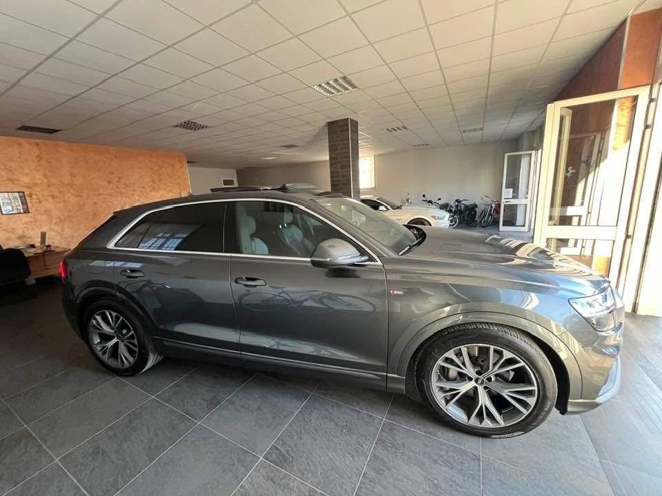 Audi Q8 SUV 45 TDI quattro tiptronic S line edition