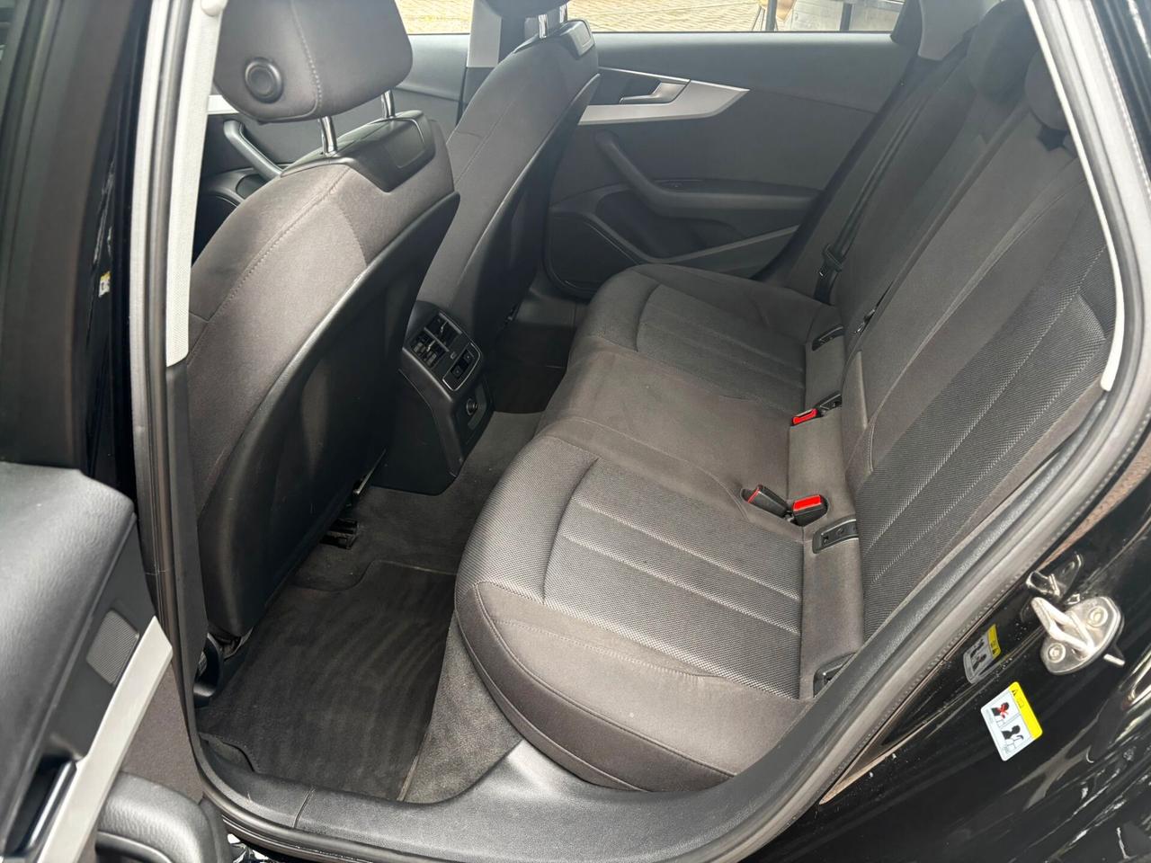 Audi A4 Avant 35 TDI/163 CV S tronic Business BELLISSIMA UNIPROPRIETARIO PERMUTABILE