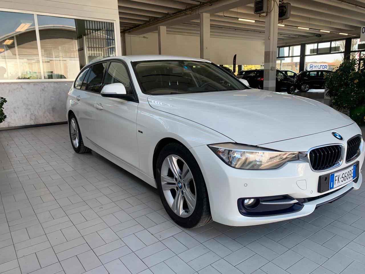 BMW 320 D. TOURING SPORT