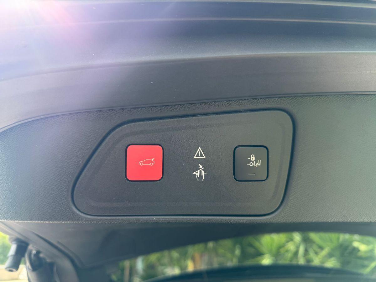 PEUGEOT - 3008 - PureTech Turbo 130 S&S EAT8 GT Line