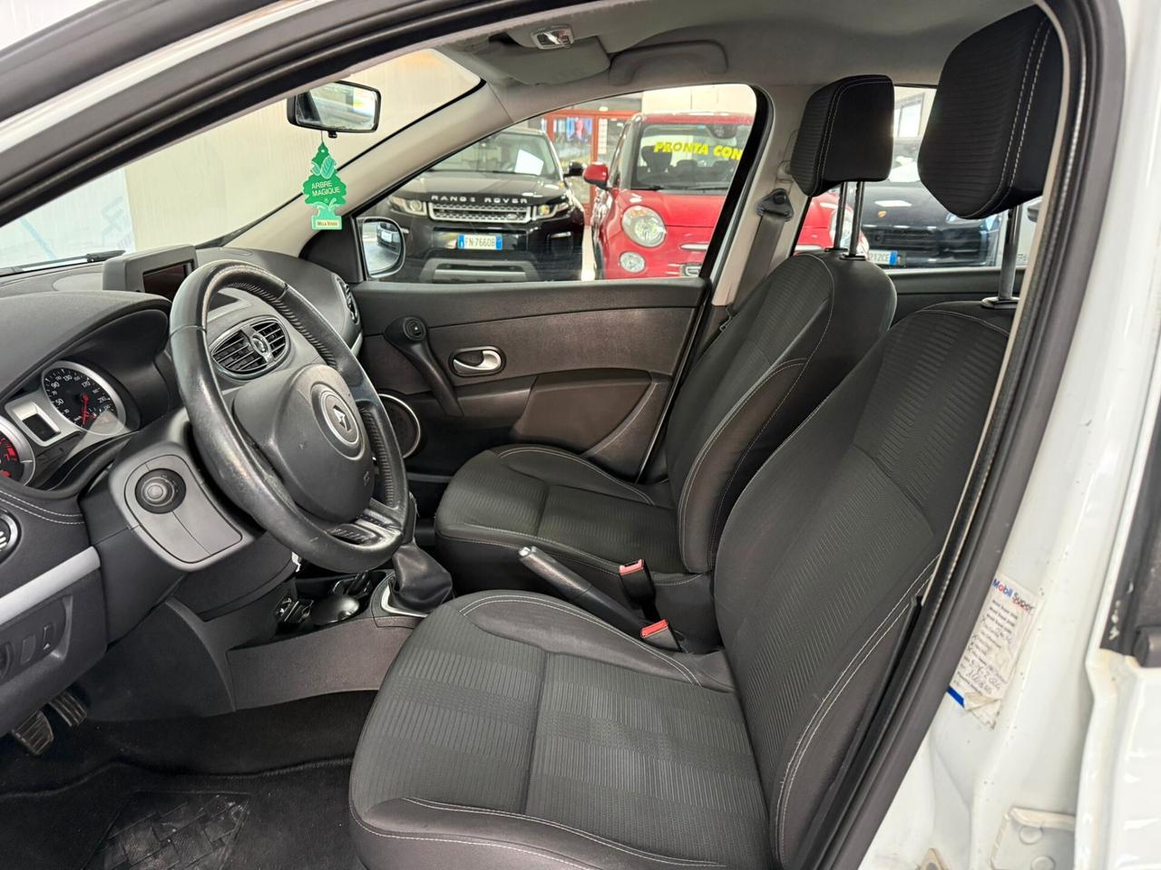 Renault Clio 1.2 Benz. 75cv 5 porte Navigatore
