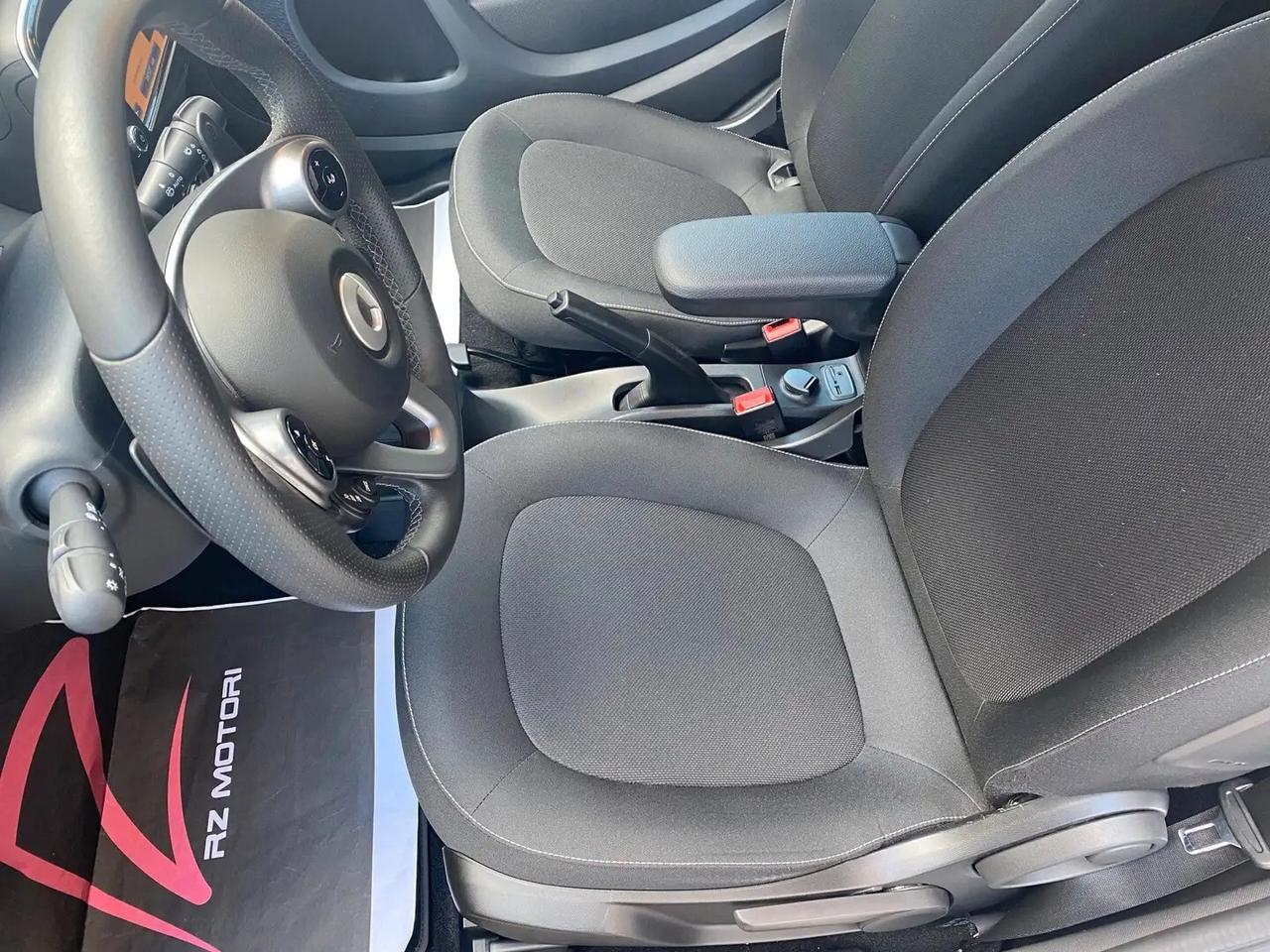 Smart ForTwo 90 0.9 Turbo twinamic Superpassion-PARIS BLUE-ITALINA-TAGLIANDI MERCEDES BENZ-LIMITED EDITION