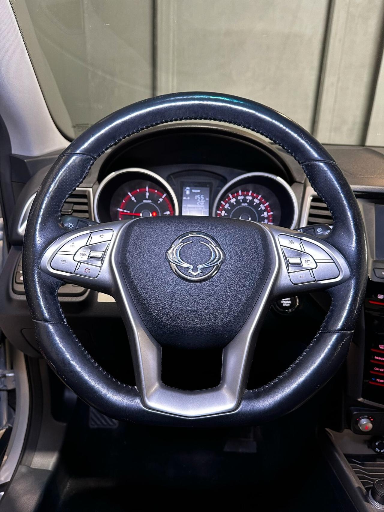 Ssangyong Tivoli 1.6d 2WD Be Visual Hot Aebs