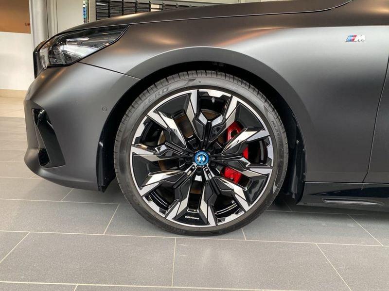 BMW Serie 5 i5 i5 Berlina M60 xDrive M Sport Pro