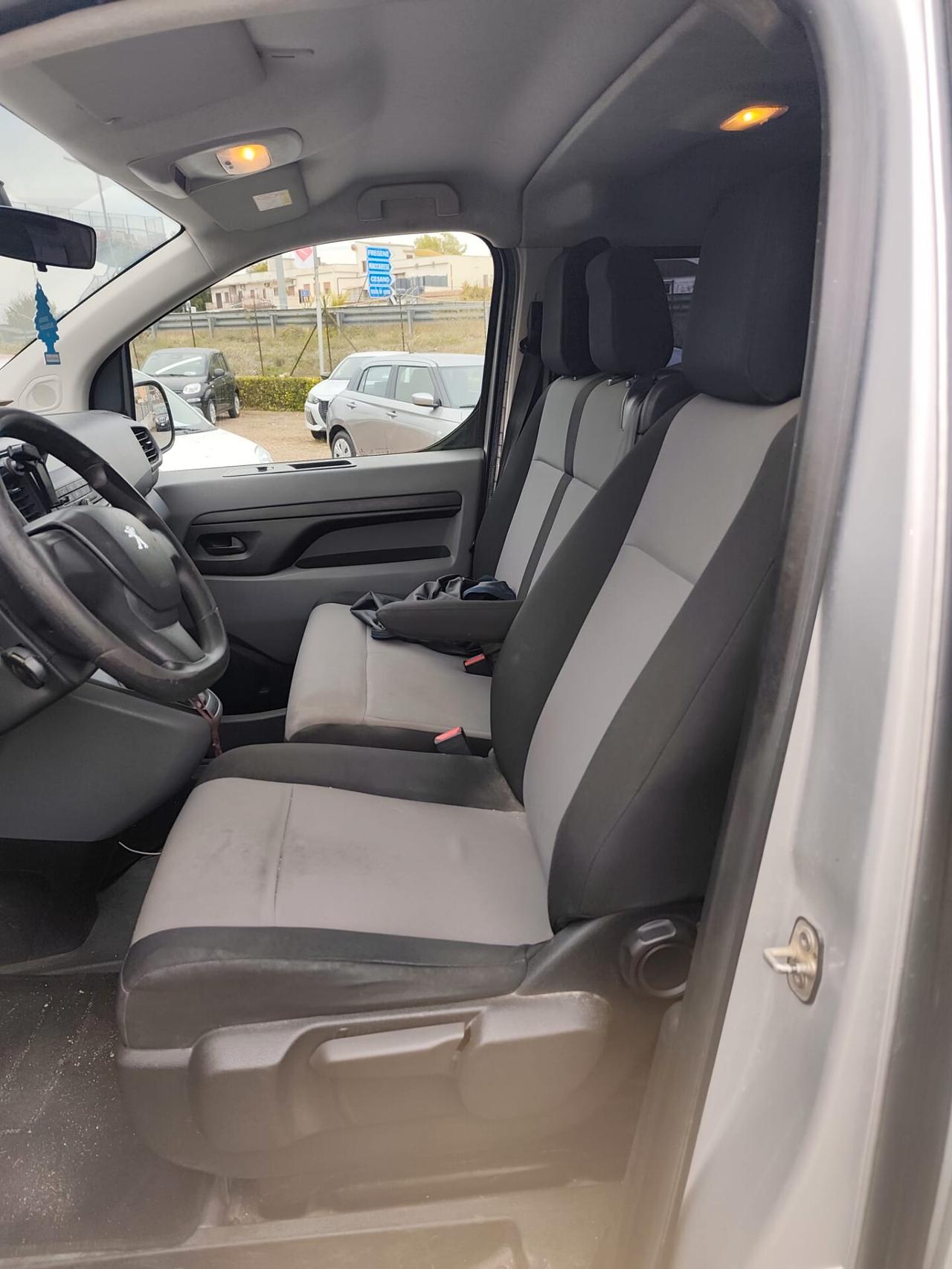 Peugeot Expert BlueHDi 115 S&S PL-TN Combi Standard