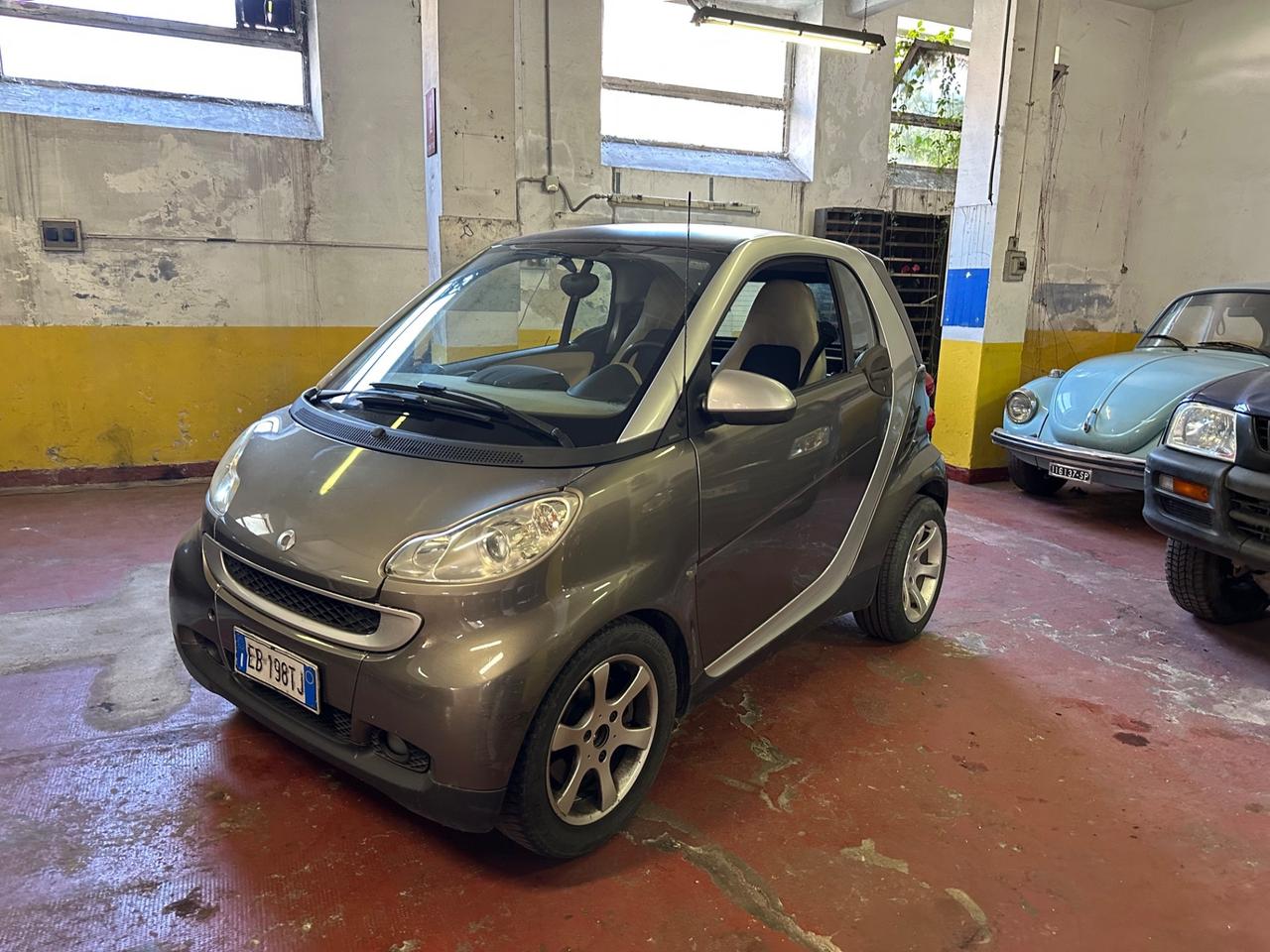 Smart ForTwo 1000 52 kW MHD coupé passion