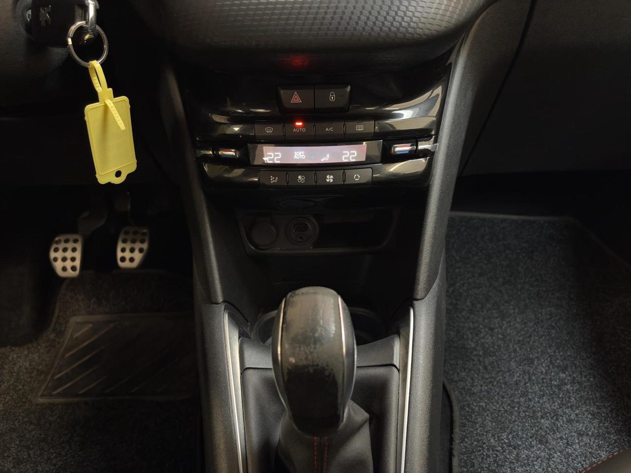 Peugeot 208 5p 1.2 puretech t GT Line s&s 110cv