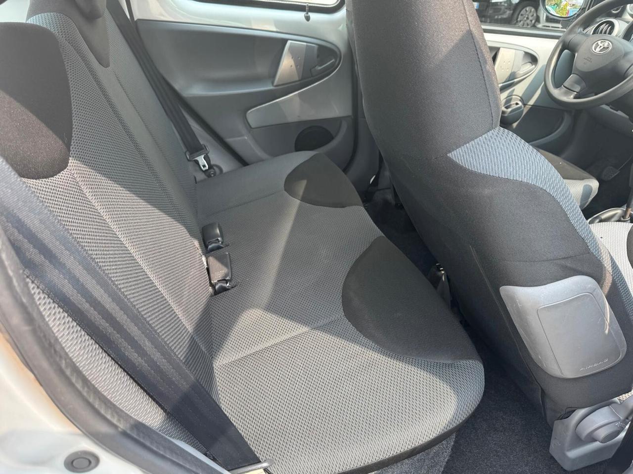Toyota Aygo 1.0 12V VVT-i 5 porte