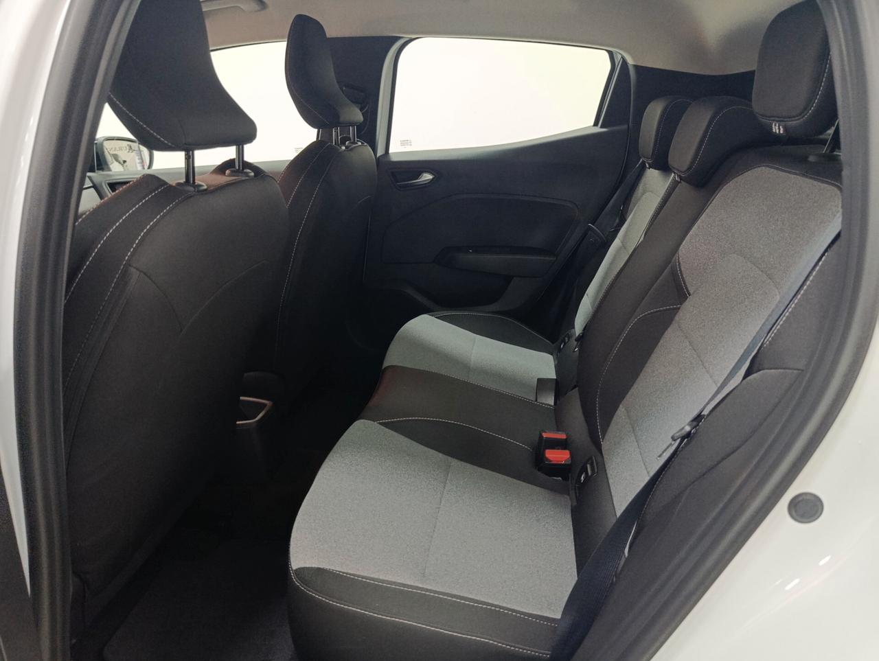 Renault Clio 5.600 KM 100 CV GPL 5 porte Evolution