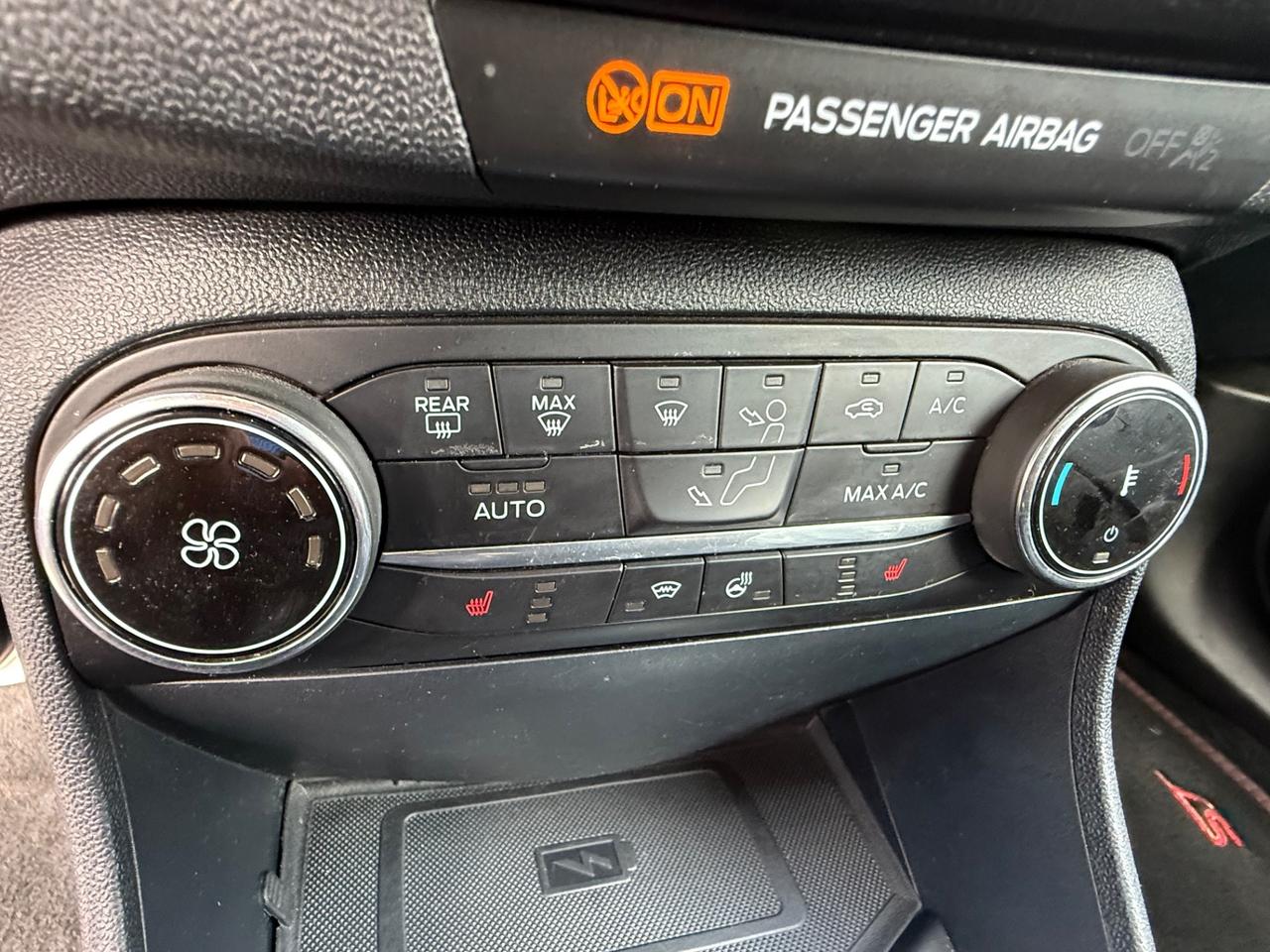 Fiesta ST 1.6 ( ( 200 CV )) -unipro-rate-garanzia