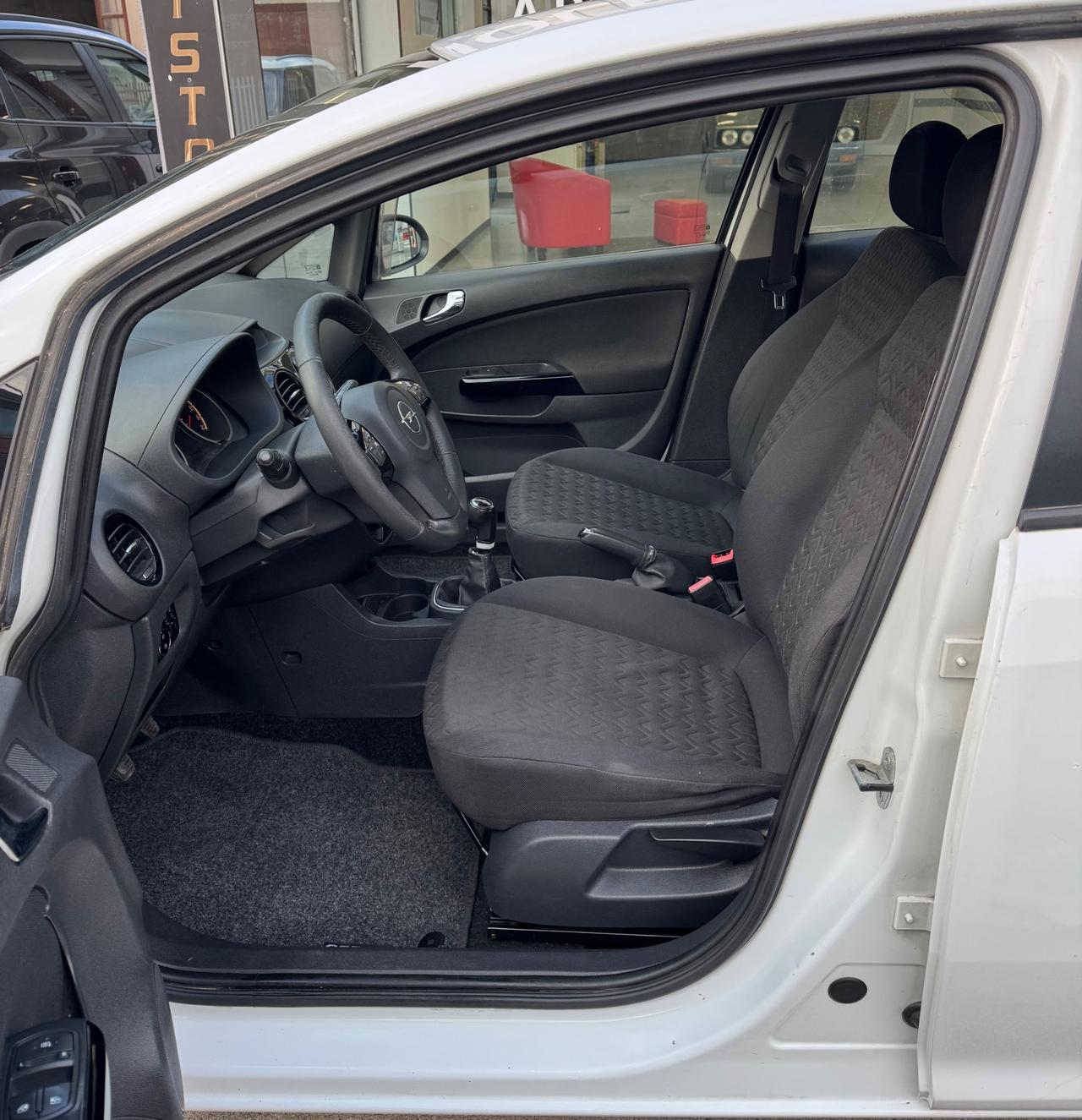 Opel Corsa 1.2- NEOPATENTATI- GPL CASA MADRE