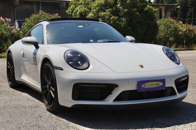 PORSCHE 911 992 Carrera 4 GTS