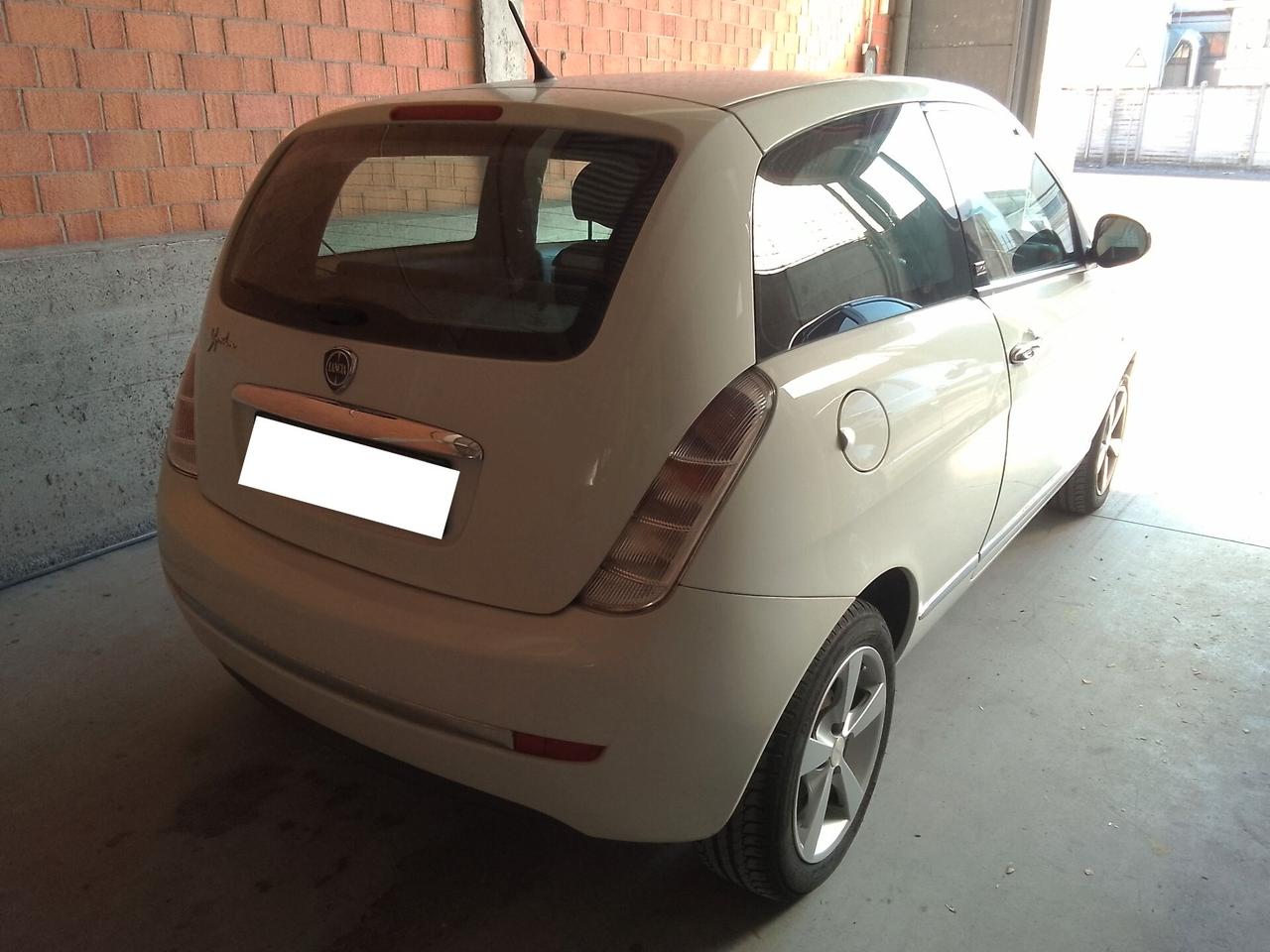 Lancia Ypsilon 1.2 69 CV Unyca OK NEO