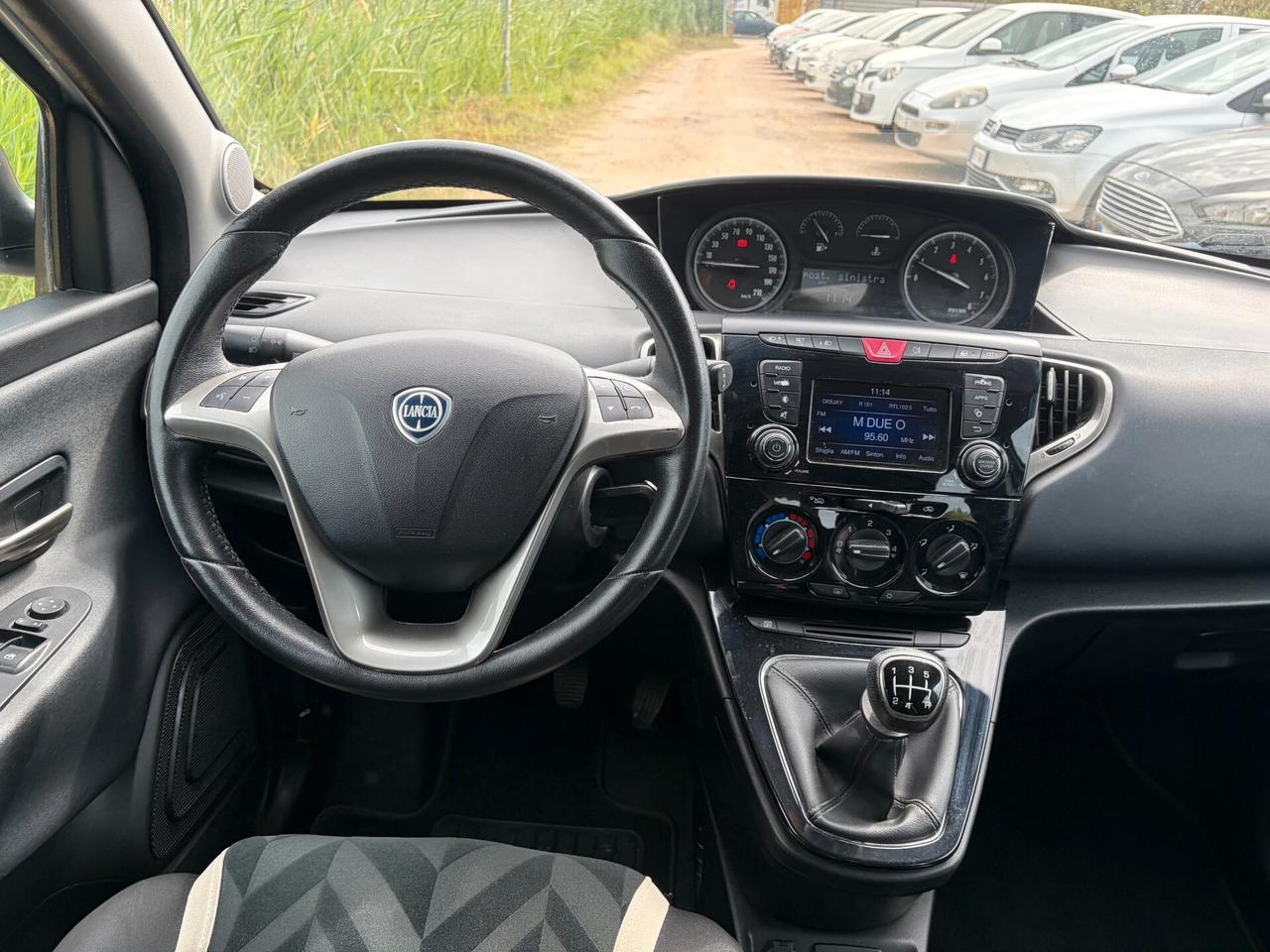 LANCIA YPSILON 1.2 136.000 KM ANNO 2016 GARANTITA