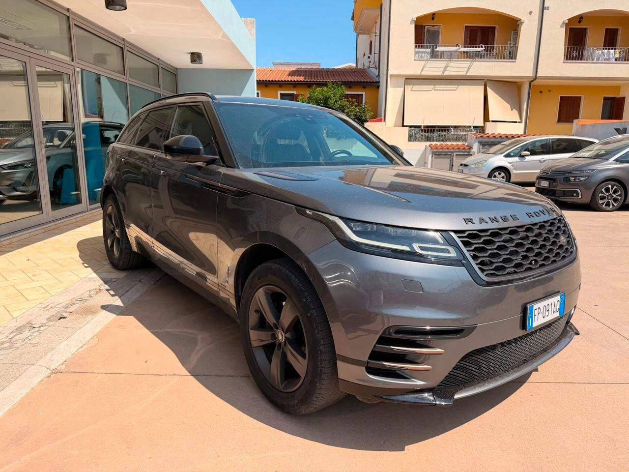 Land Rover Range Velar 2.0D I4 240 CV R-Dynamic S