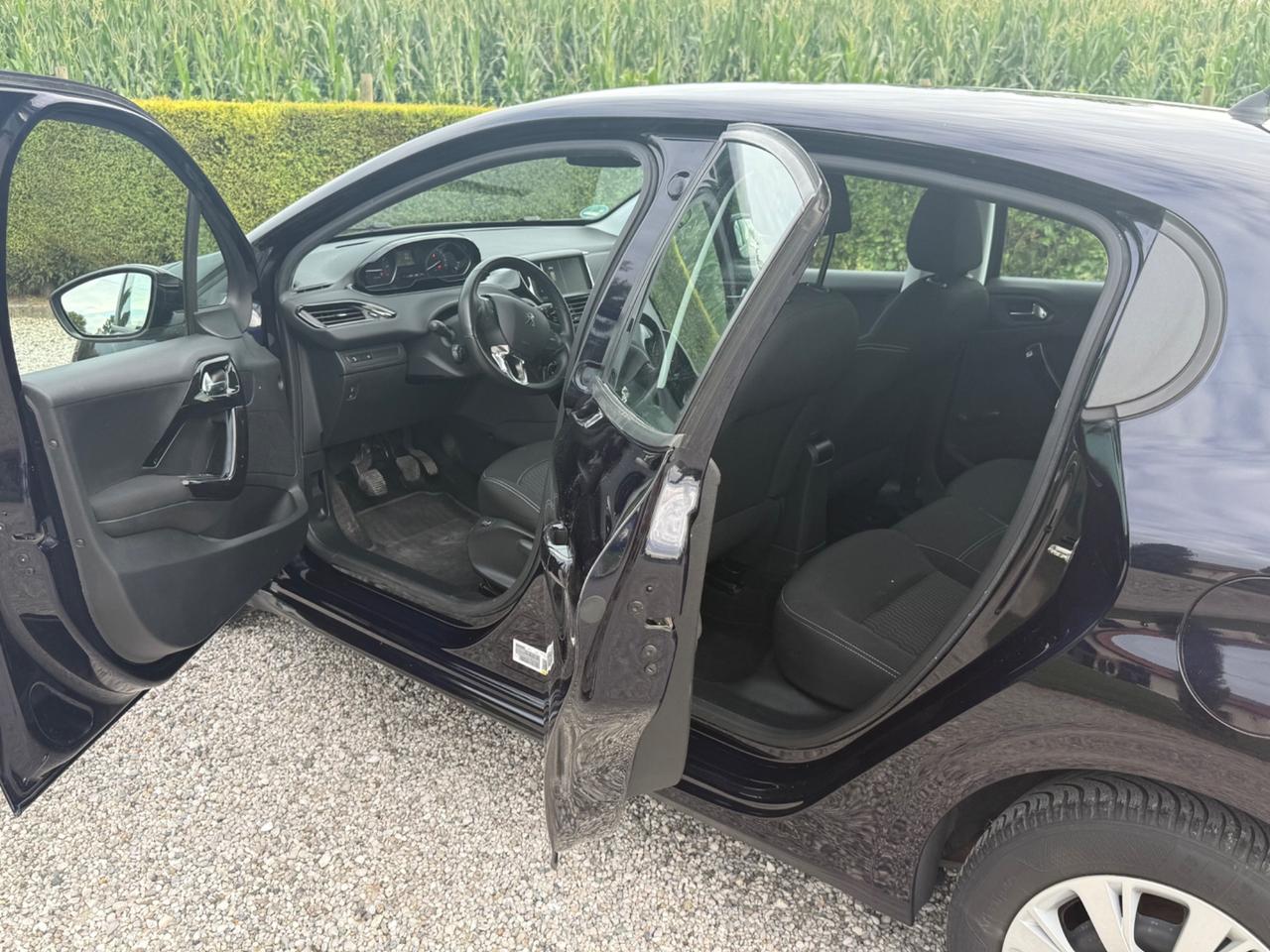 Peugeot 208 PureTech 82 5 porte Active PASSAGGIO INCLUSO
