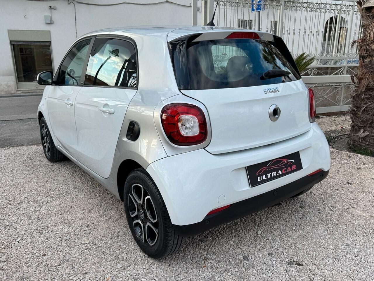 Smart ForFour 70 1.0 Passion