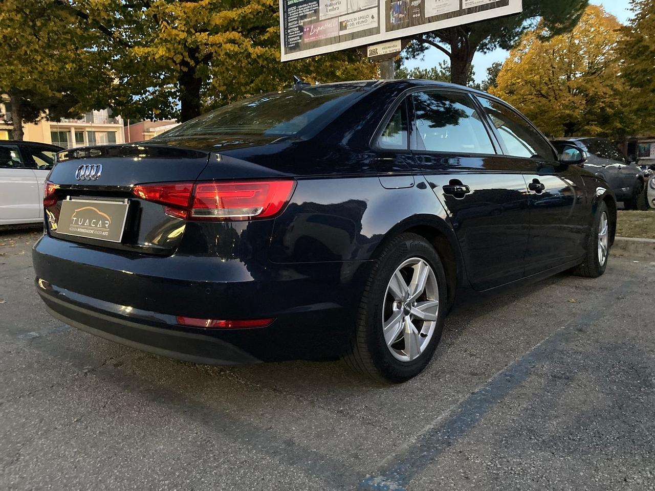 Audi A4 2.0 35 TDI Business #7324