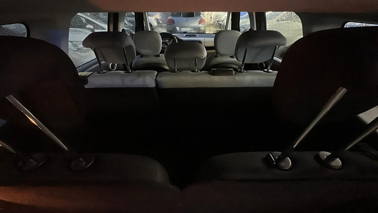 FIAT 500L 1,6 MJ 7 POSTI