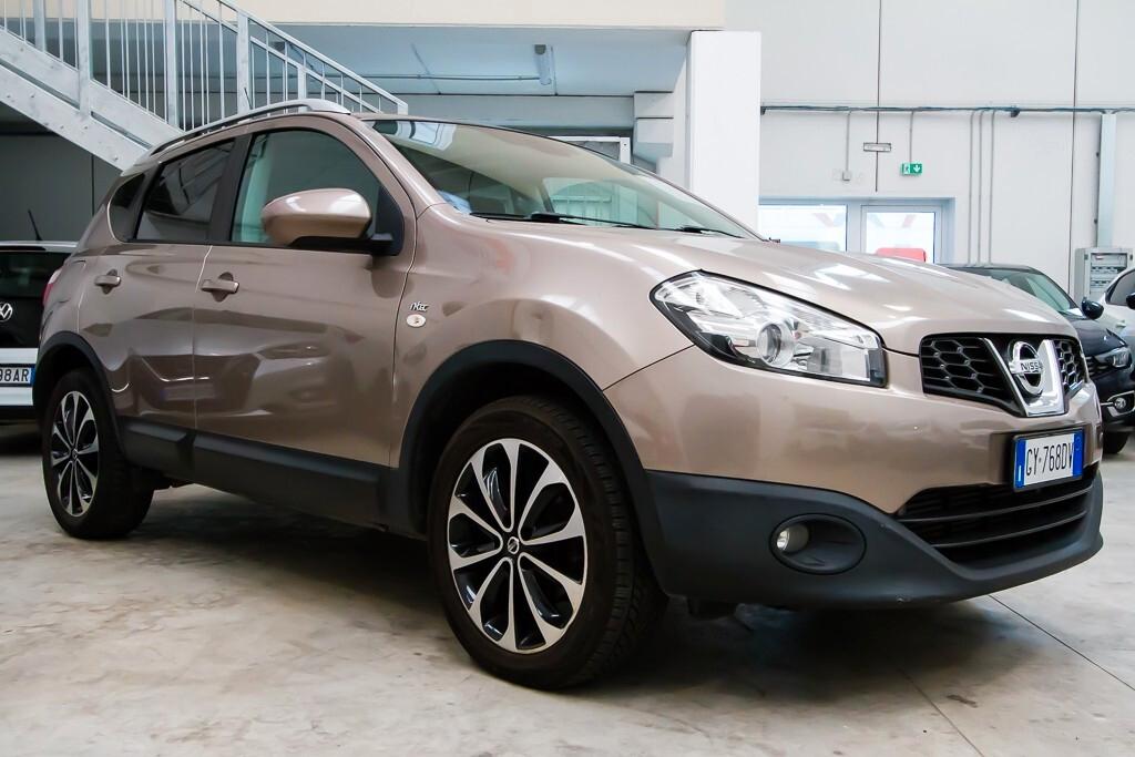 Nissan Qashqai 2.0 dCi auto 130cv Tekna 4WD automatica - Finanziabile!