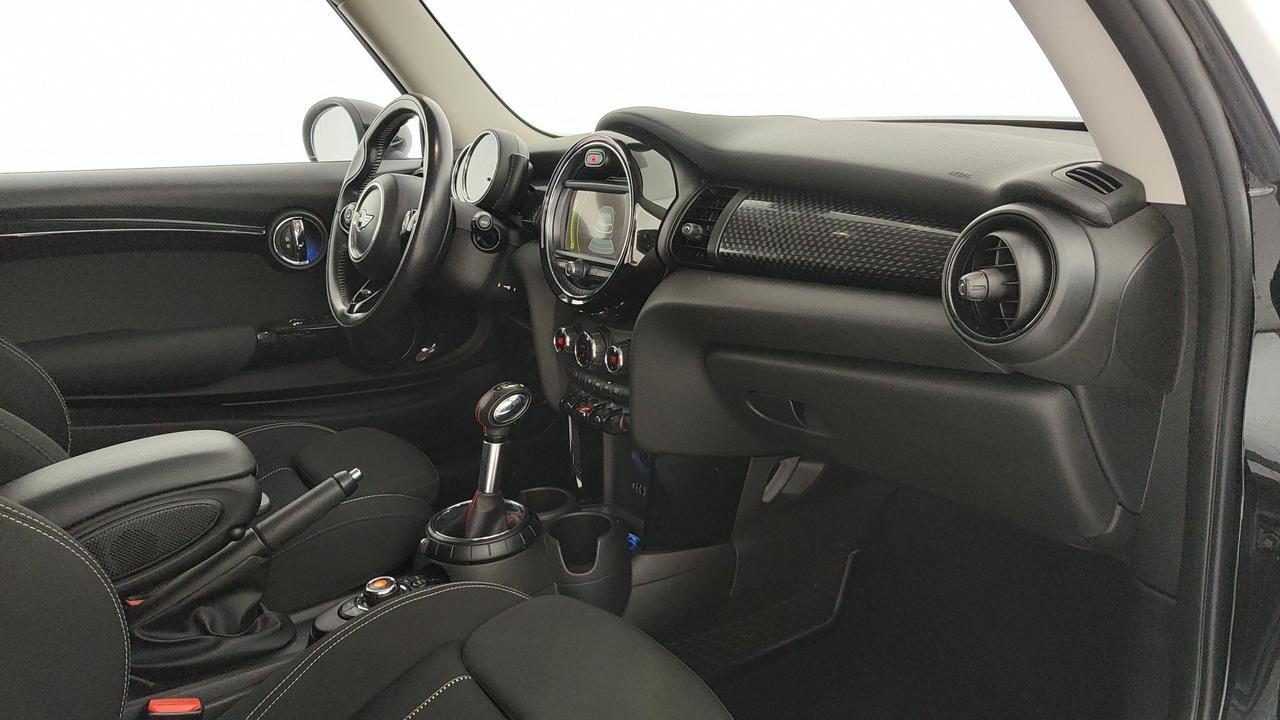 MINI Mini IV F55-F56 2014 - Mini 2.0 Cooper SD Hype 3p auto