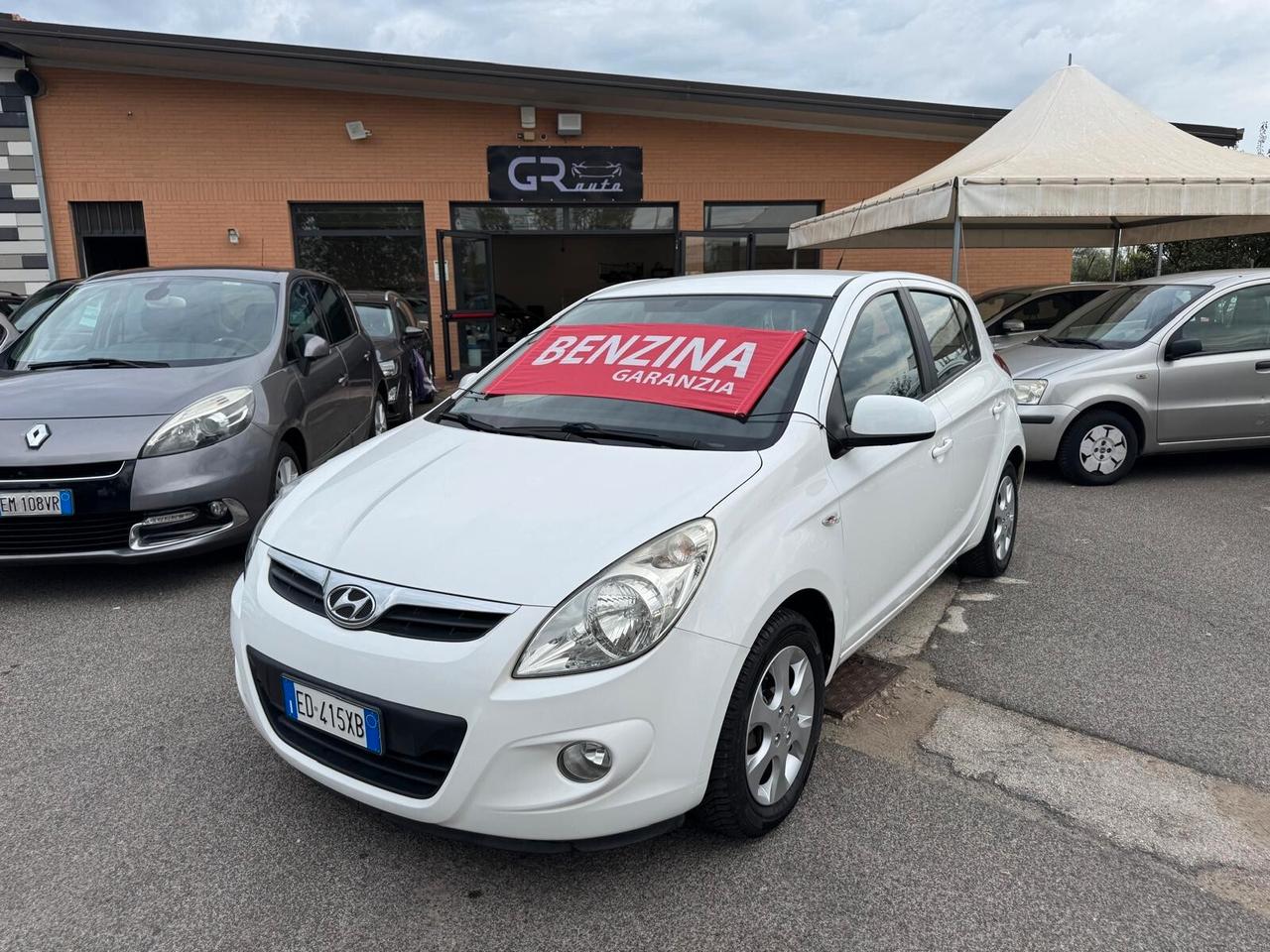 Hyundai i20 1.2 BENZ 5P KM 81000 2010