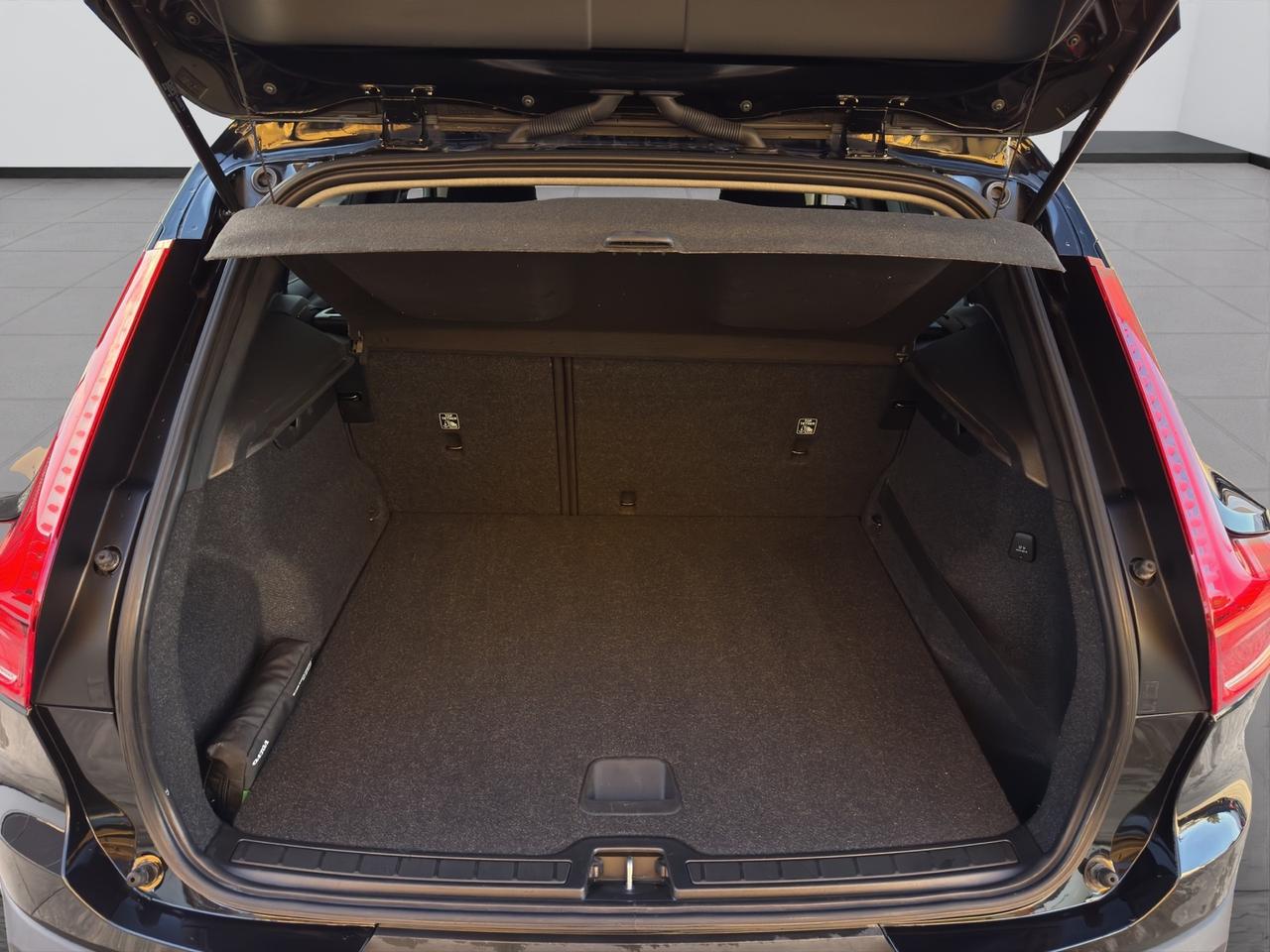 VOLVO XC40 D3 GEARTRONIC MOMENTUM - MY20