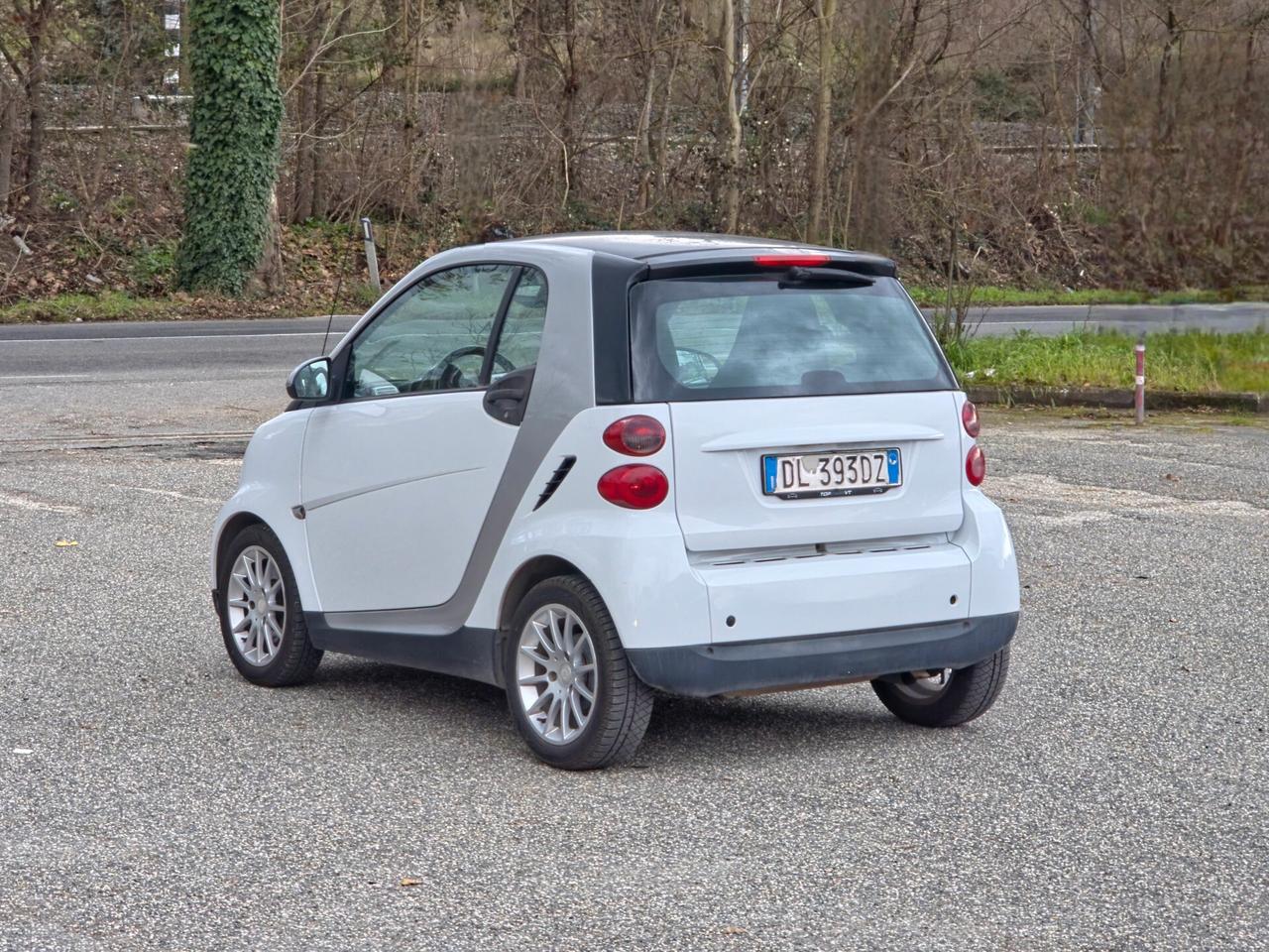 Smart ForTwo 1000 52 kW coupé limited 2007-E4 Automatico NEO