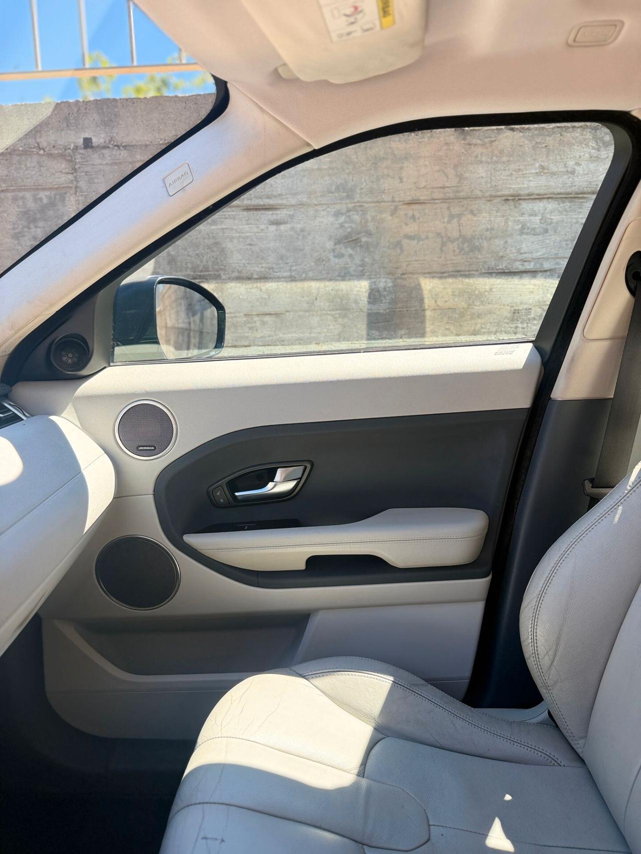 Land Rover Range Evoque 2.2 TD4 150cv Dynamic