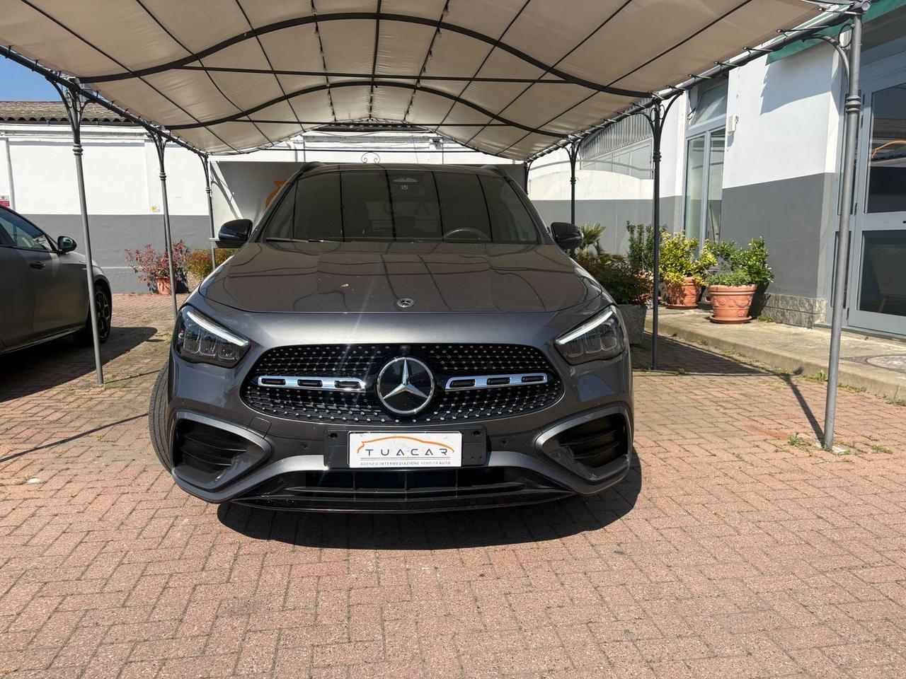 Mercedes-Benz GLA 200 AMG Line Premium 200 #10679
