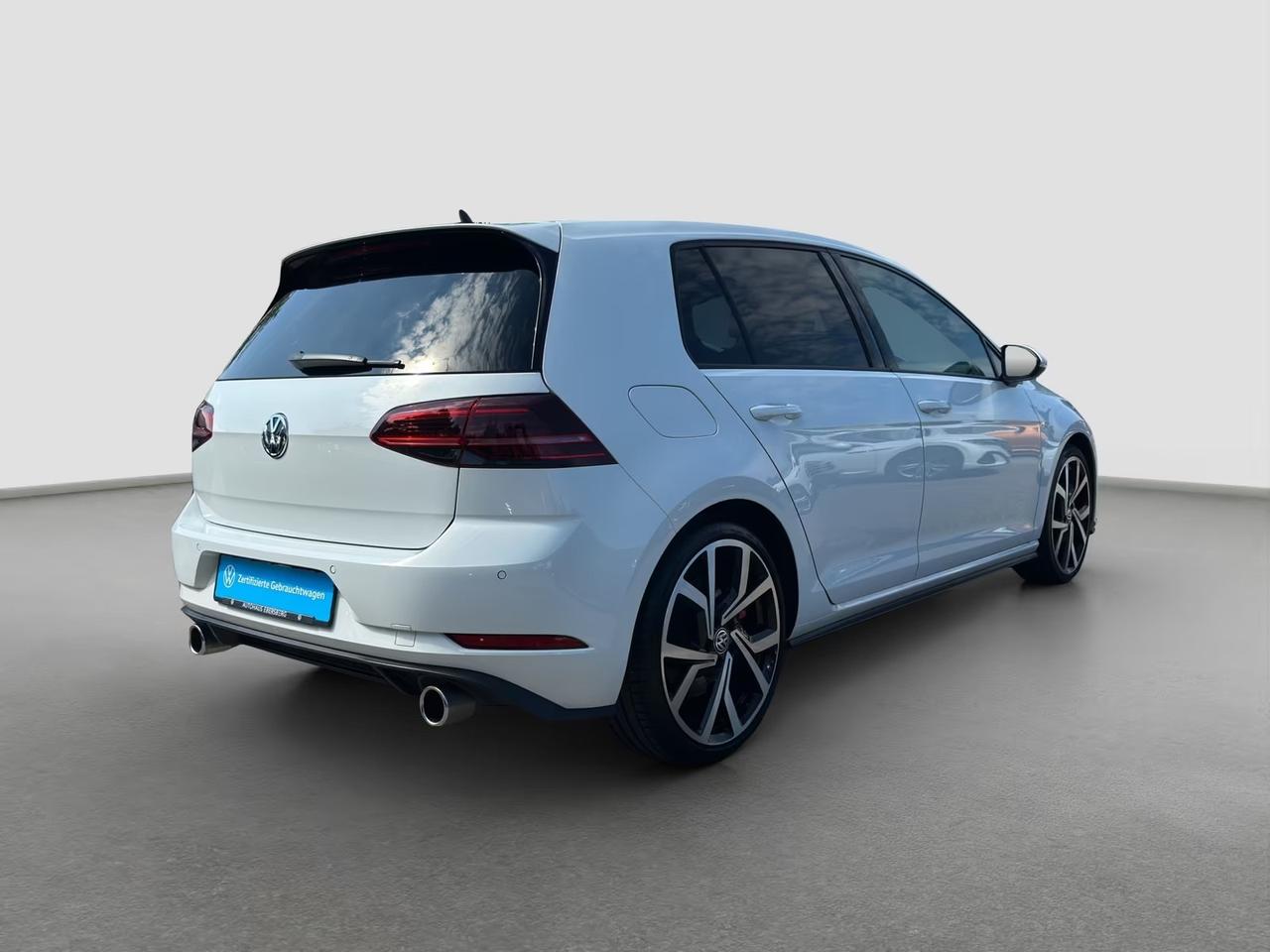 Volkswagen Golf GTI 2.0 TSI BlackStyle