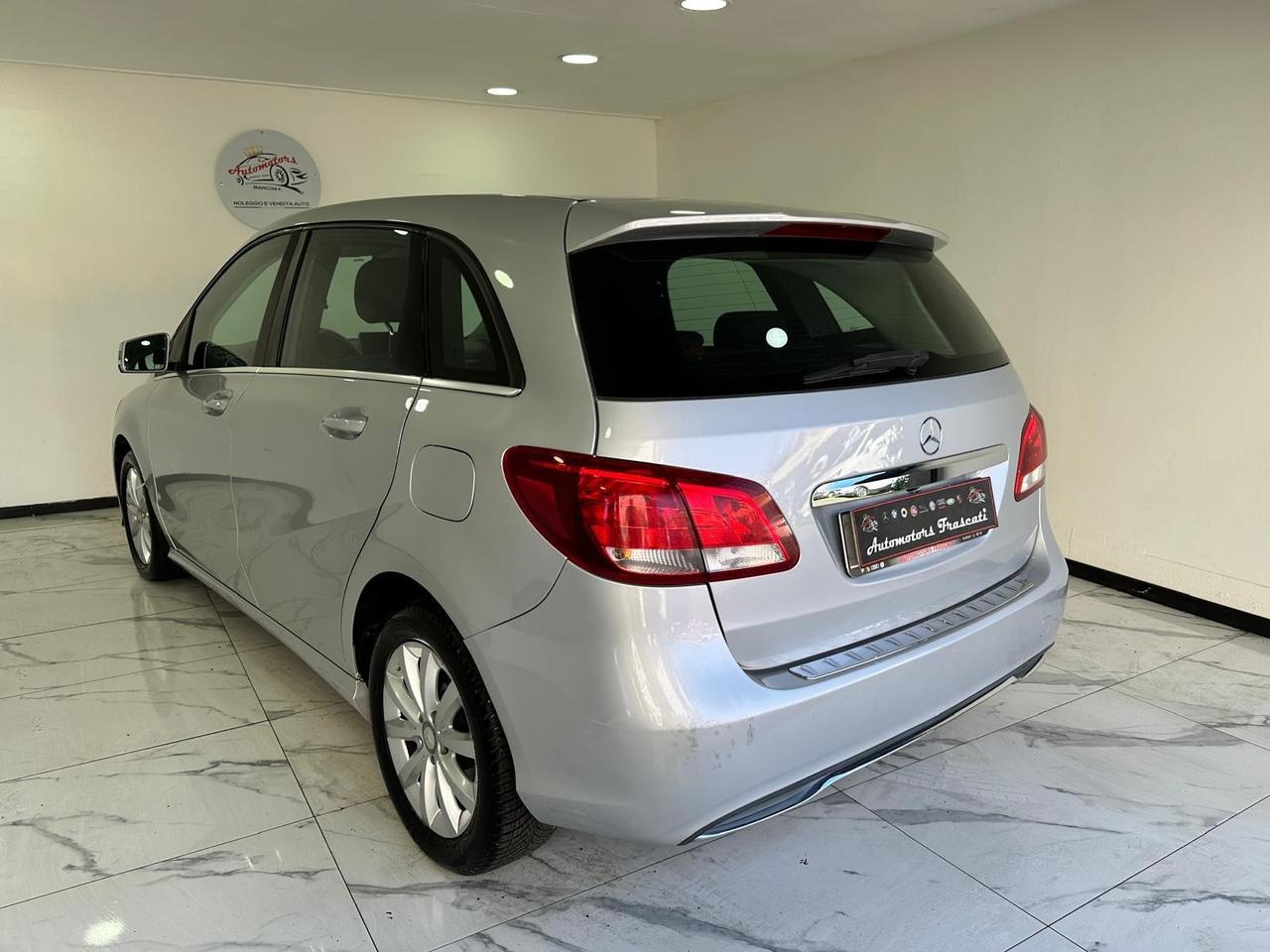 Mercedes-benz B 180 d Business- EURO 6 -NAVI-TELECAMERA-2016