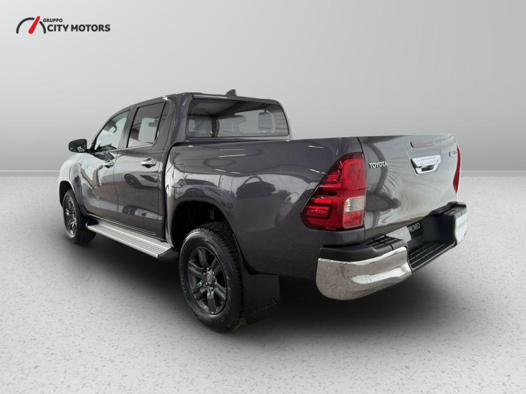 Toyota Hilux Double Cab 2.4 D-4D Lounge A/T