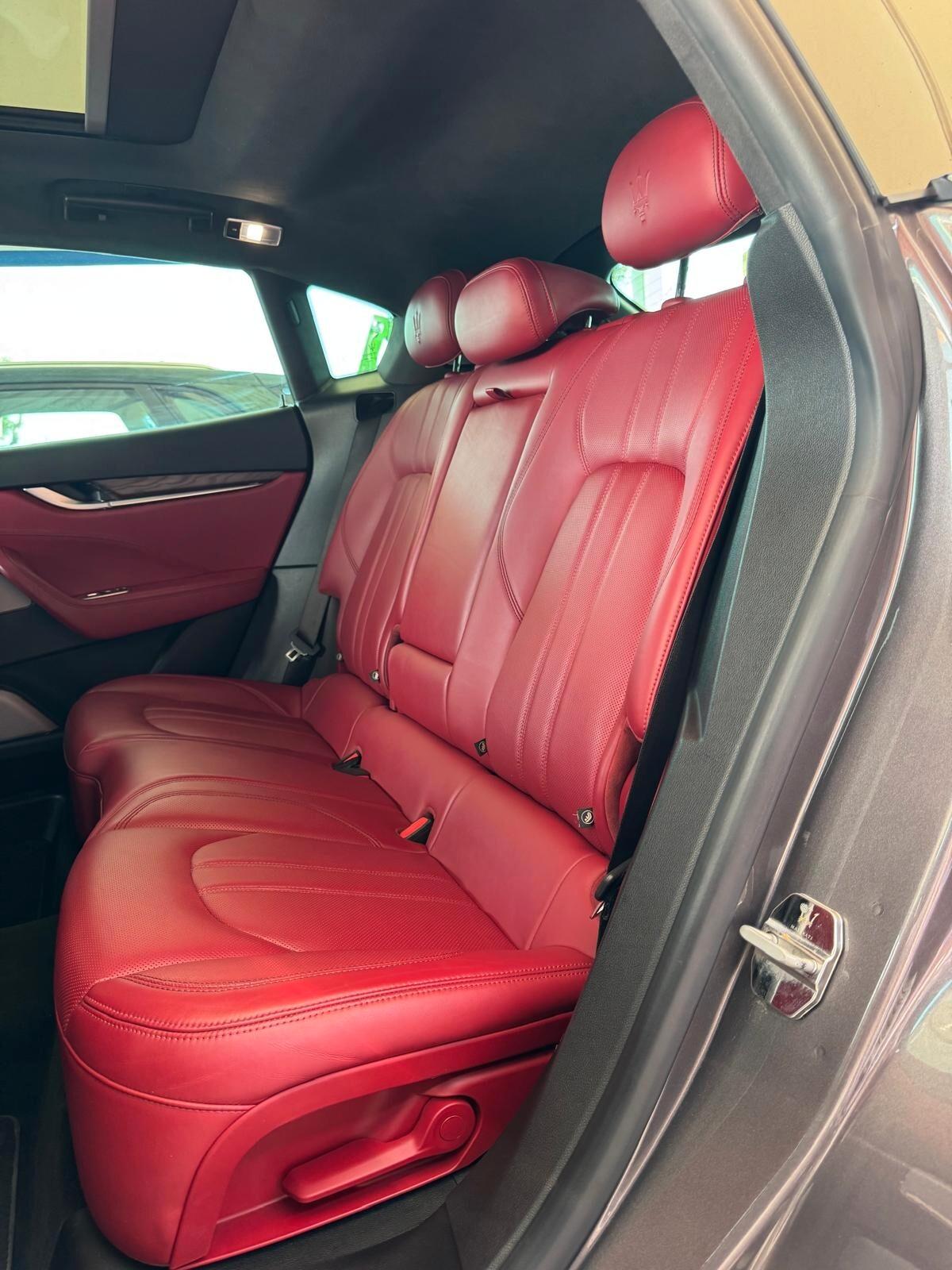 Maserati Levante V6 Diesel 275 CV AWD