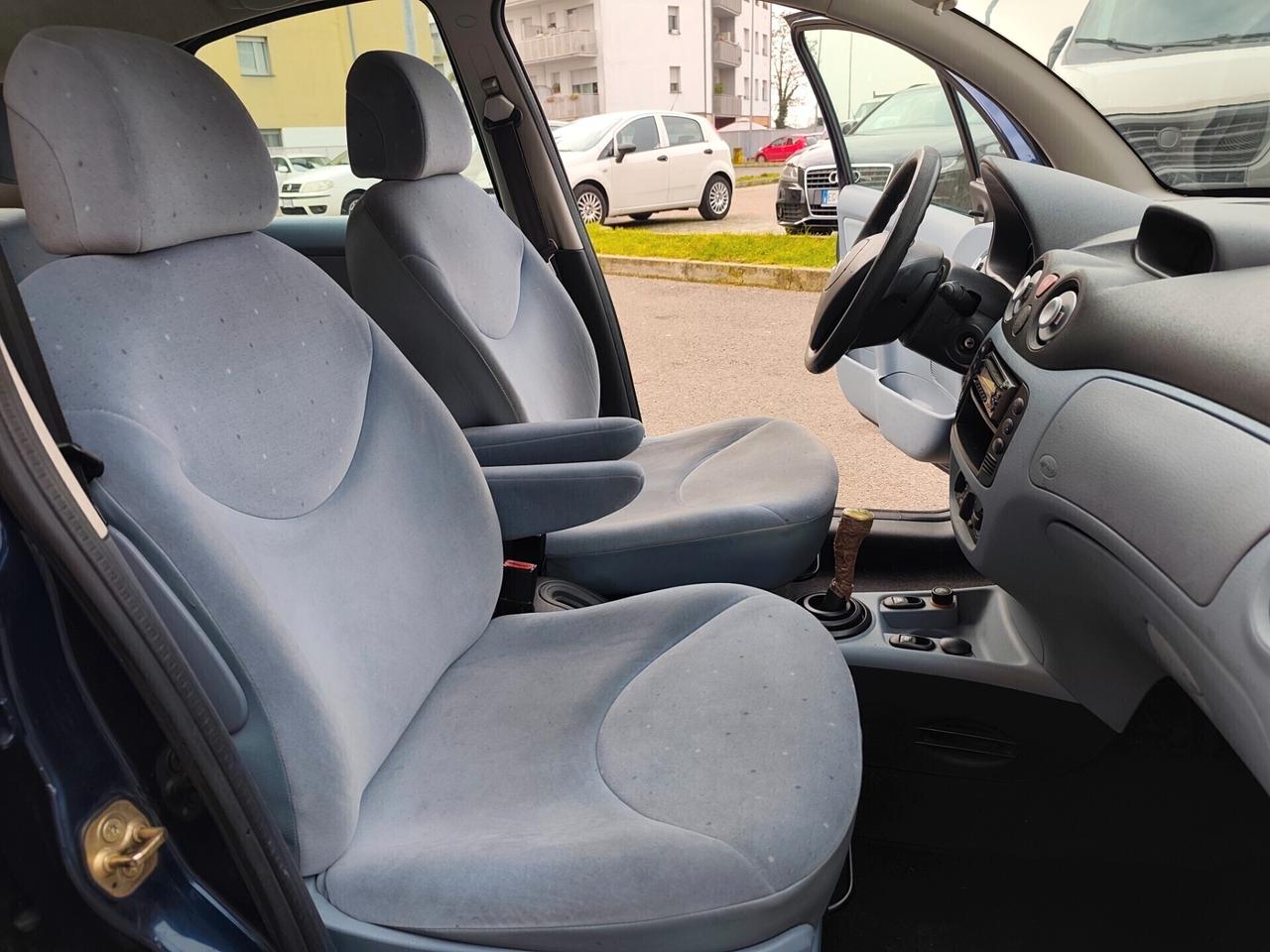 Citroen C3 1.4 Benz 130 Milà 5 porte neopatentati
