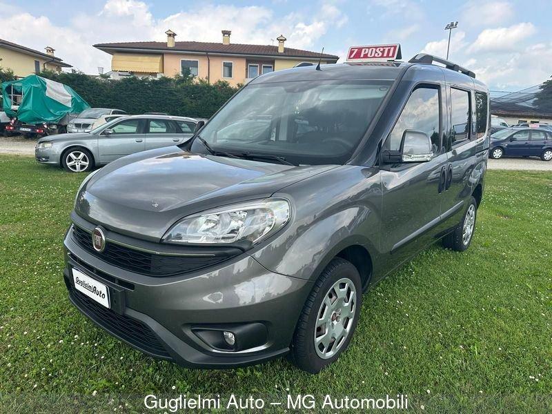 FIAT Doblò 1.4 T-Jet 16V Natural Power Lounge 7 Posti