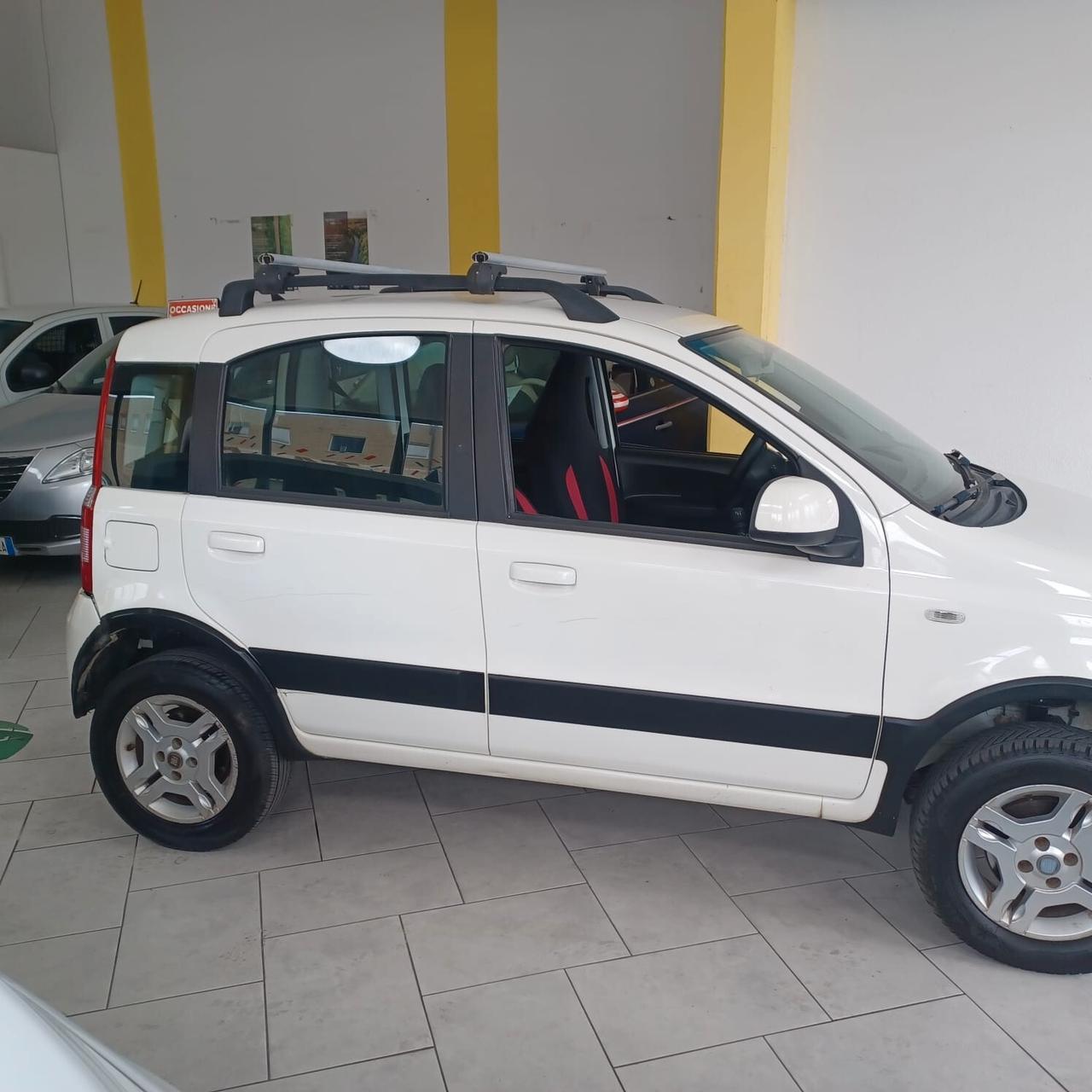 PANDA CROSS 4X4 1.3 MJTD INDISTRUTTIBILE