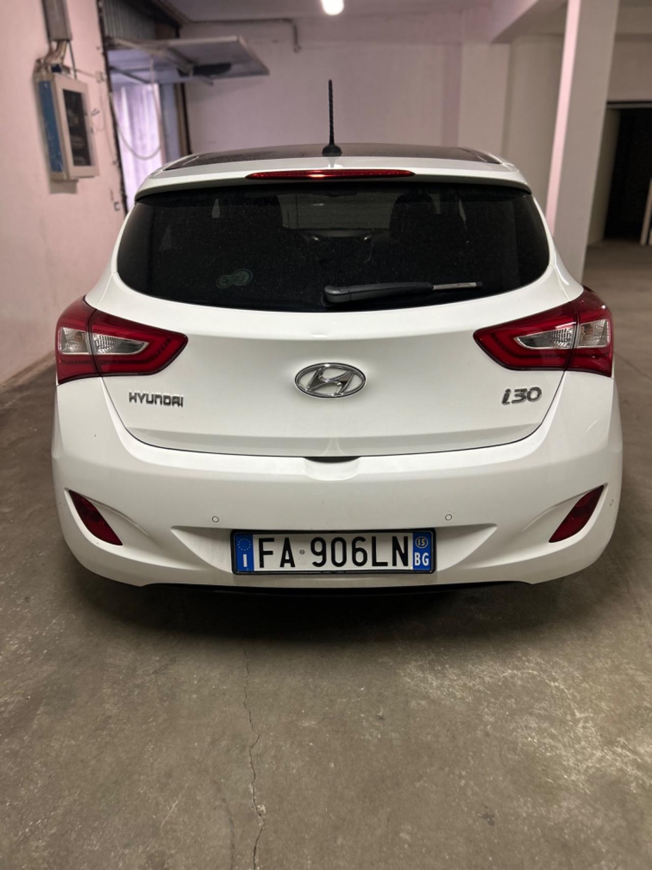 Hyundai i30 1.6 CRDi 5p. Comfort DCT