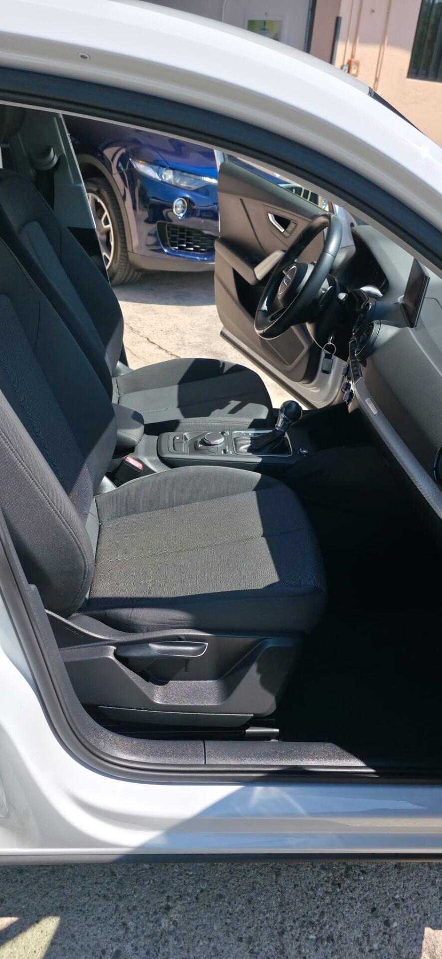 Audi Q2 30 TDI Business