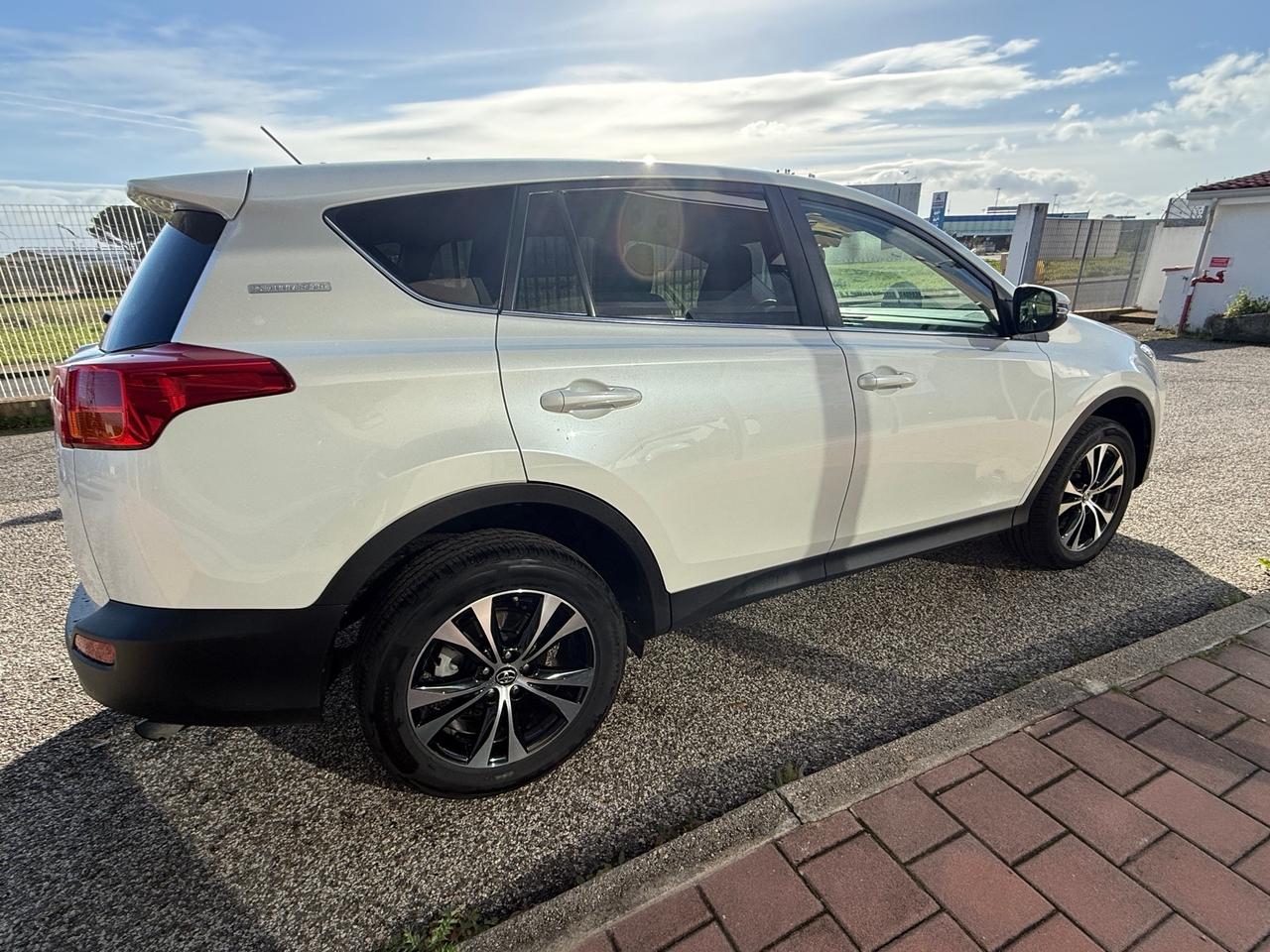 Toyota RAV 4 RAV4 2.0 D-4D 2WD Style my14"