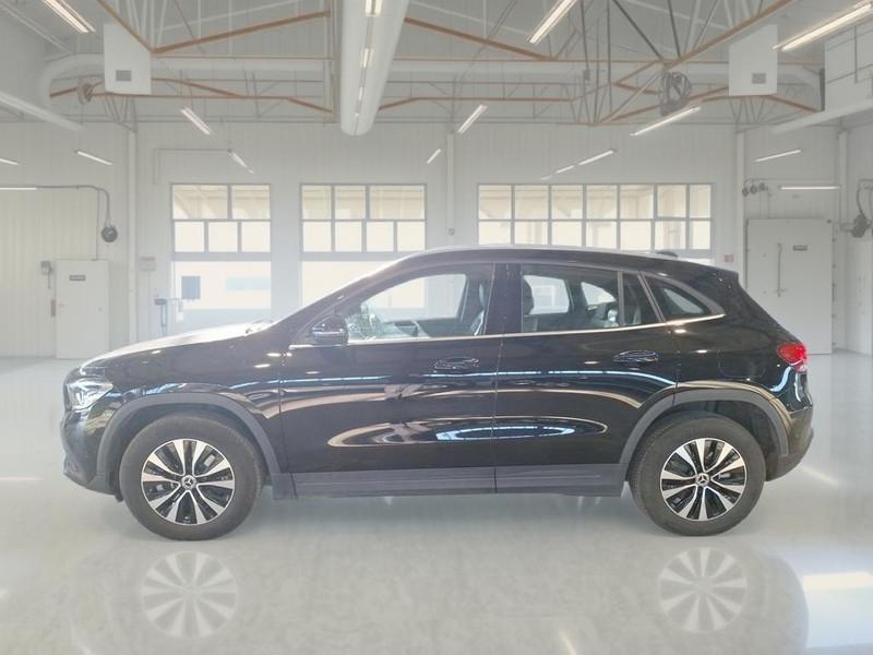 MERCEDES-BENZ GLA 250 e Plug-in hybrid Auto Business Extra