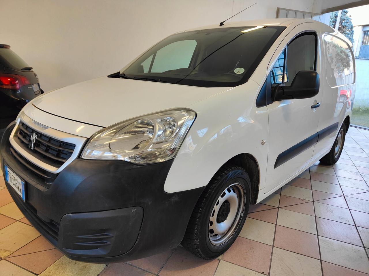 Peugeot Partner Tepee BlueHDi 75 Access