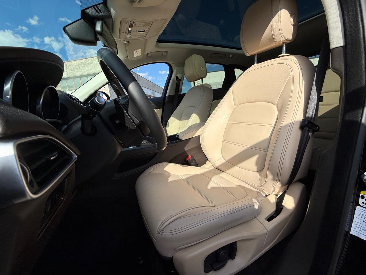 JAGUAR F-Pace 2.0 D 180 CV AWD aut. Portfolio 2018